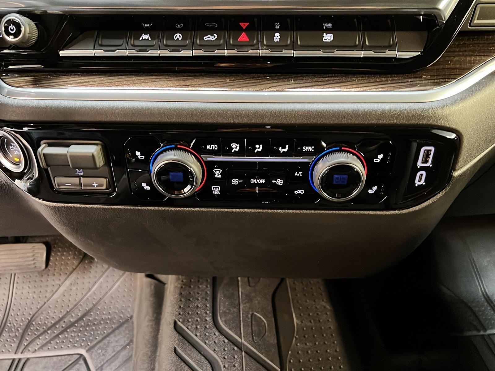 Chevrolet Silverado 1500 1LT CREW CAB NAV 4X4 2025 - image #13