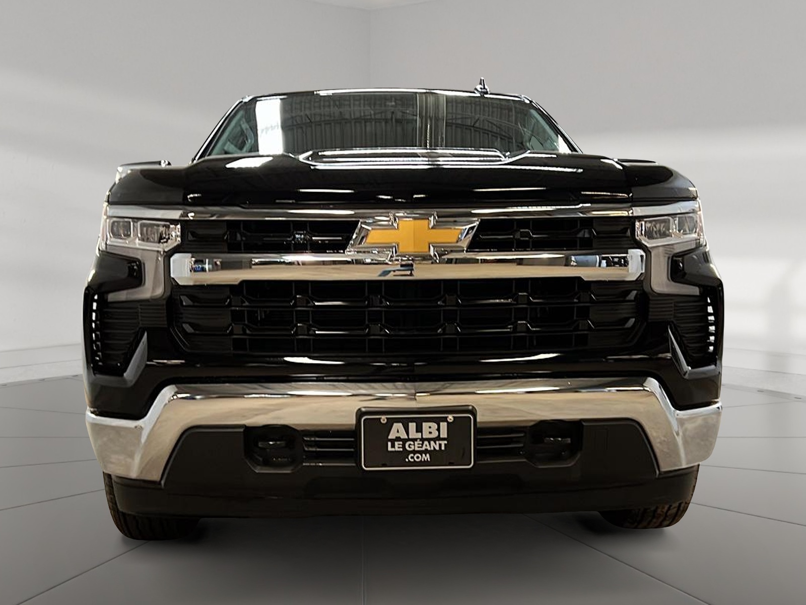 Chevrolet Silverado 1500 1LT CREW CAB NAV 4X4 2025 - image #2