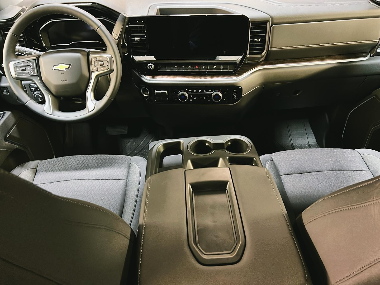 Chevrolet Silverado 1500 1LT CREW CAB NAV 4X4 2025 - image #10