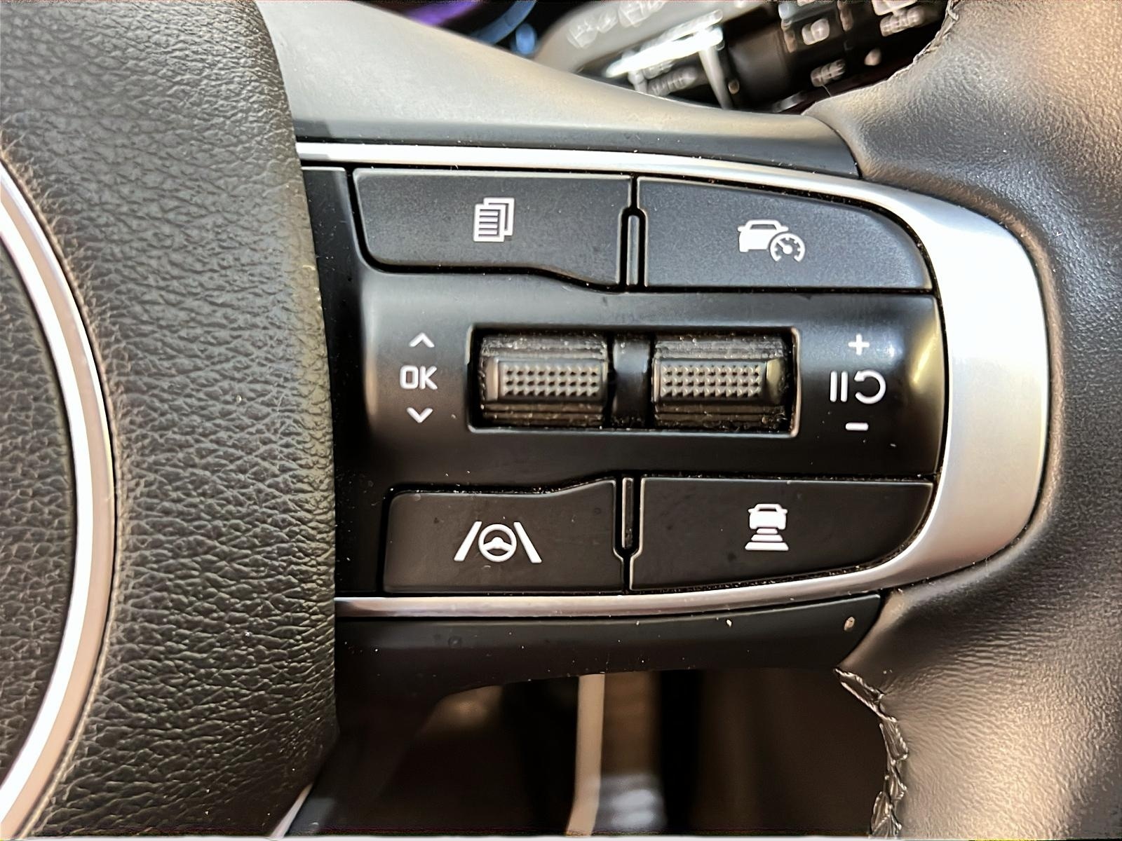 Kia Sportage EX PREMIUM CUIR TOIT PANO NAV 4RM 2023 - image #21
