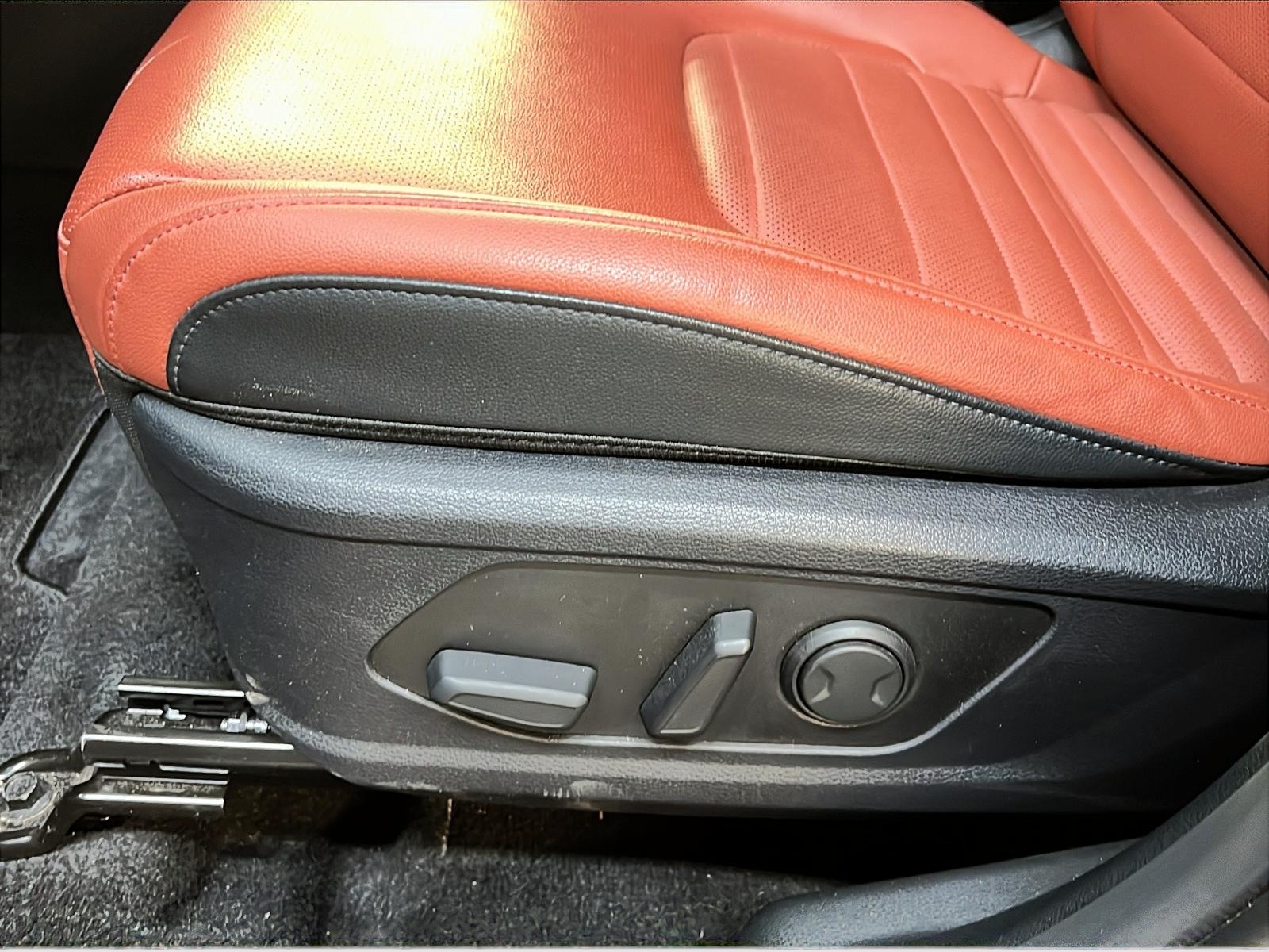 Kia Sportage EX PREMIUM CUIR TOIT PANO NAV 4RM 2023 - image #26