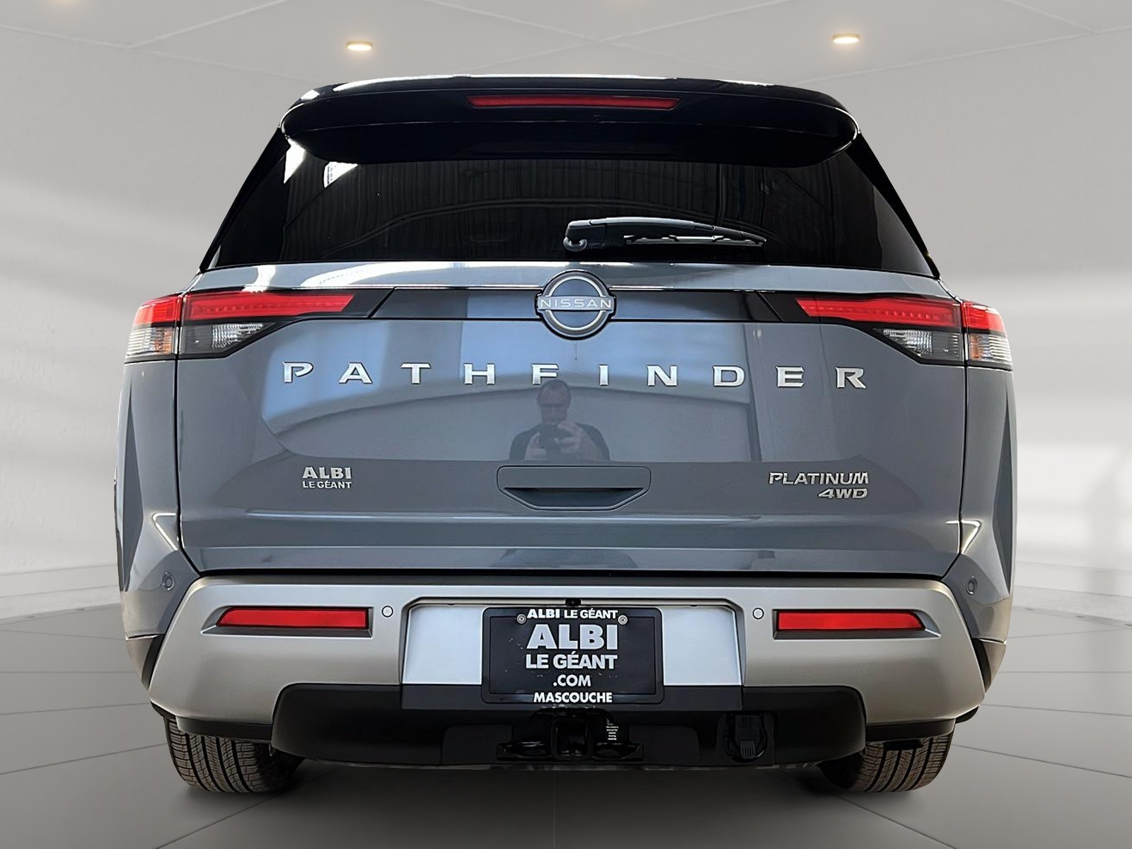 Nissan Pathfinder PLATINUM CUIR TOIT PANO NAV 4RM 2024 - image #3