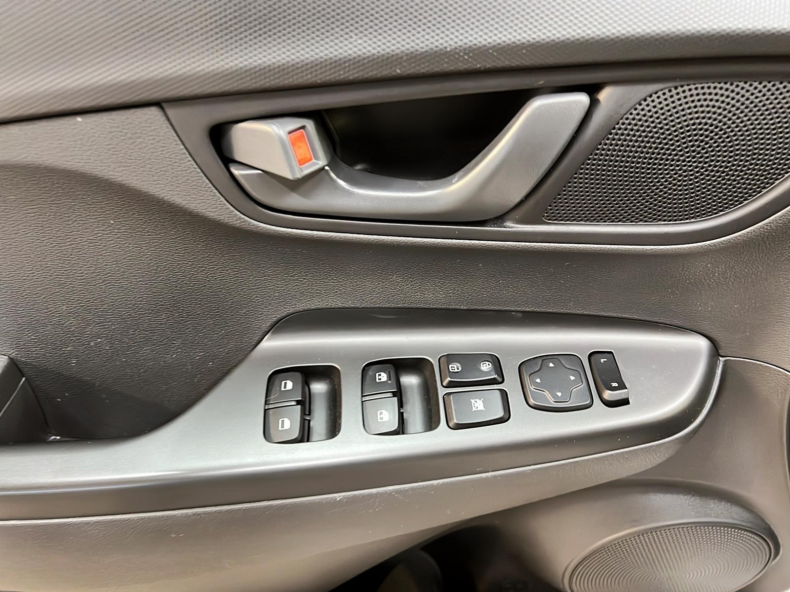 Hyundai Kona PREFERRED 4RM 2022 - image #21