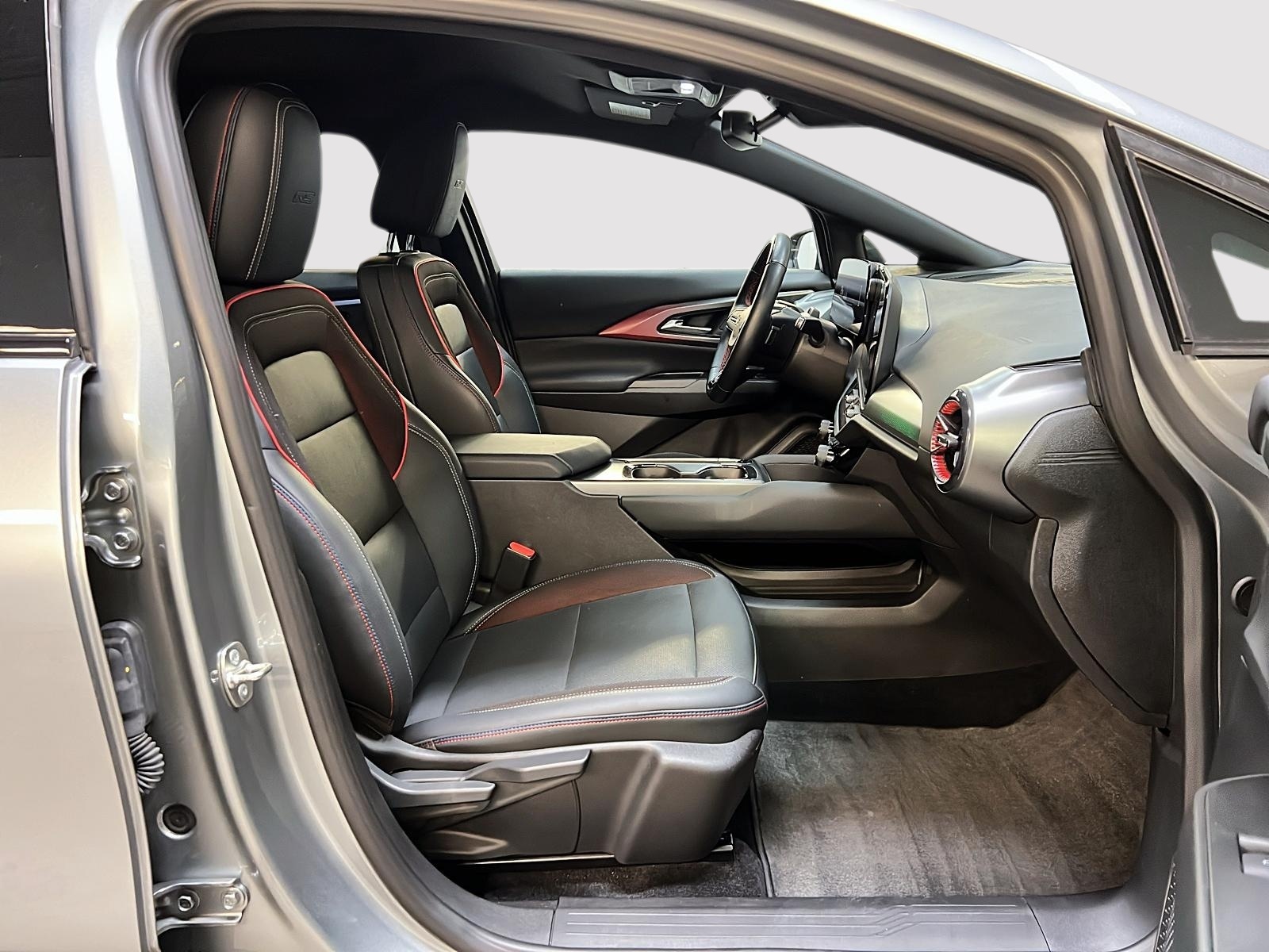 Chevrolet Equinox EV 2024 - Image #8