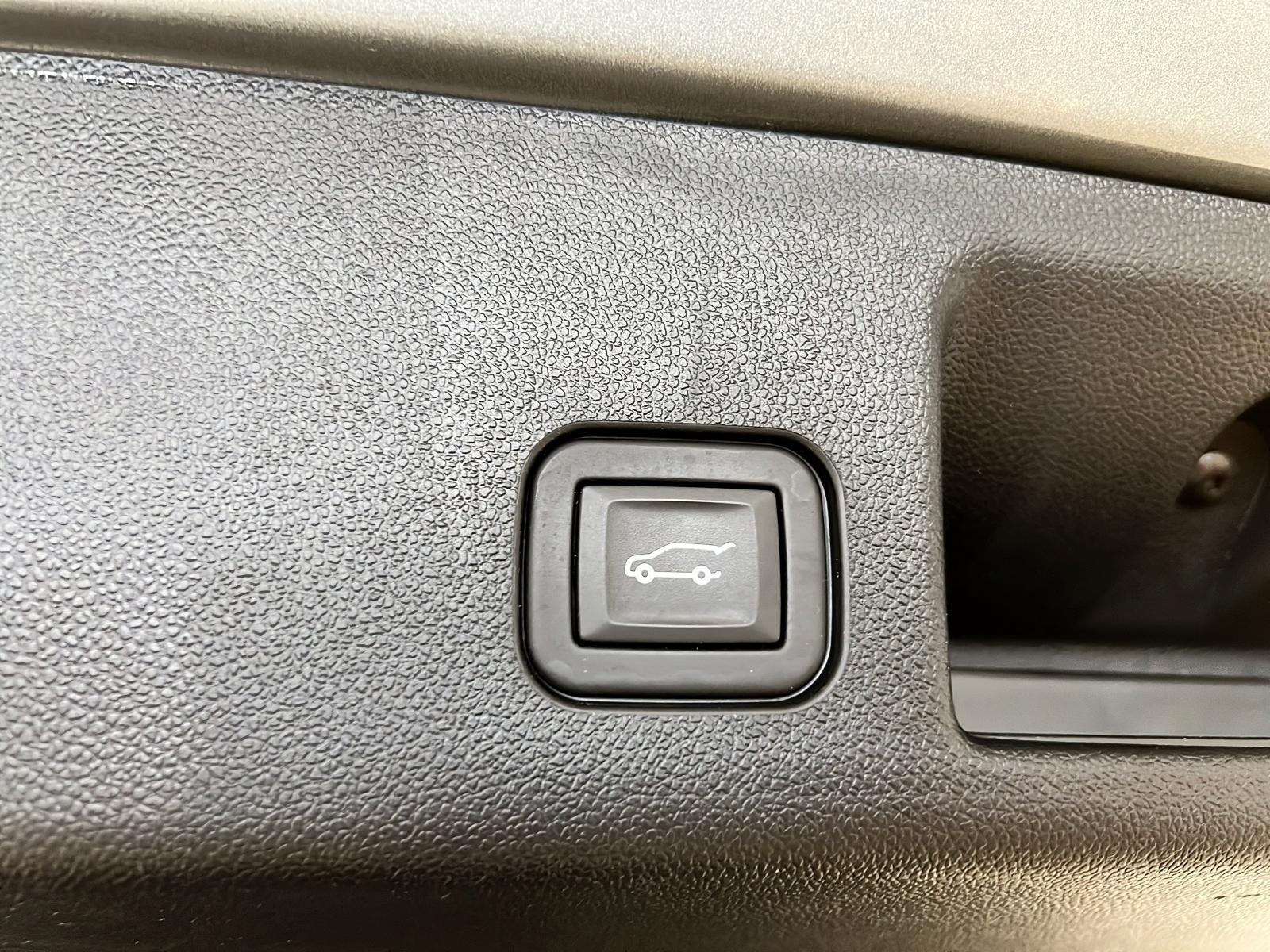 Chevrolet Equinox EV RS PREMIERE EDITION NAV 2024 - image #13