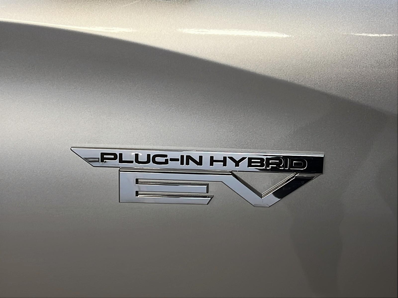 Mitsubishi Outlander GT S PHEV CUIR TOIT PANO NAV AWC 2024 - image #32