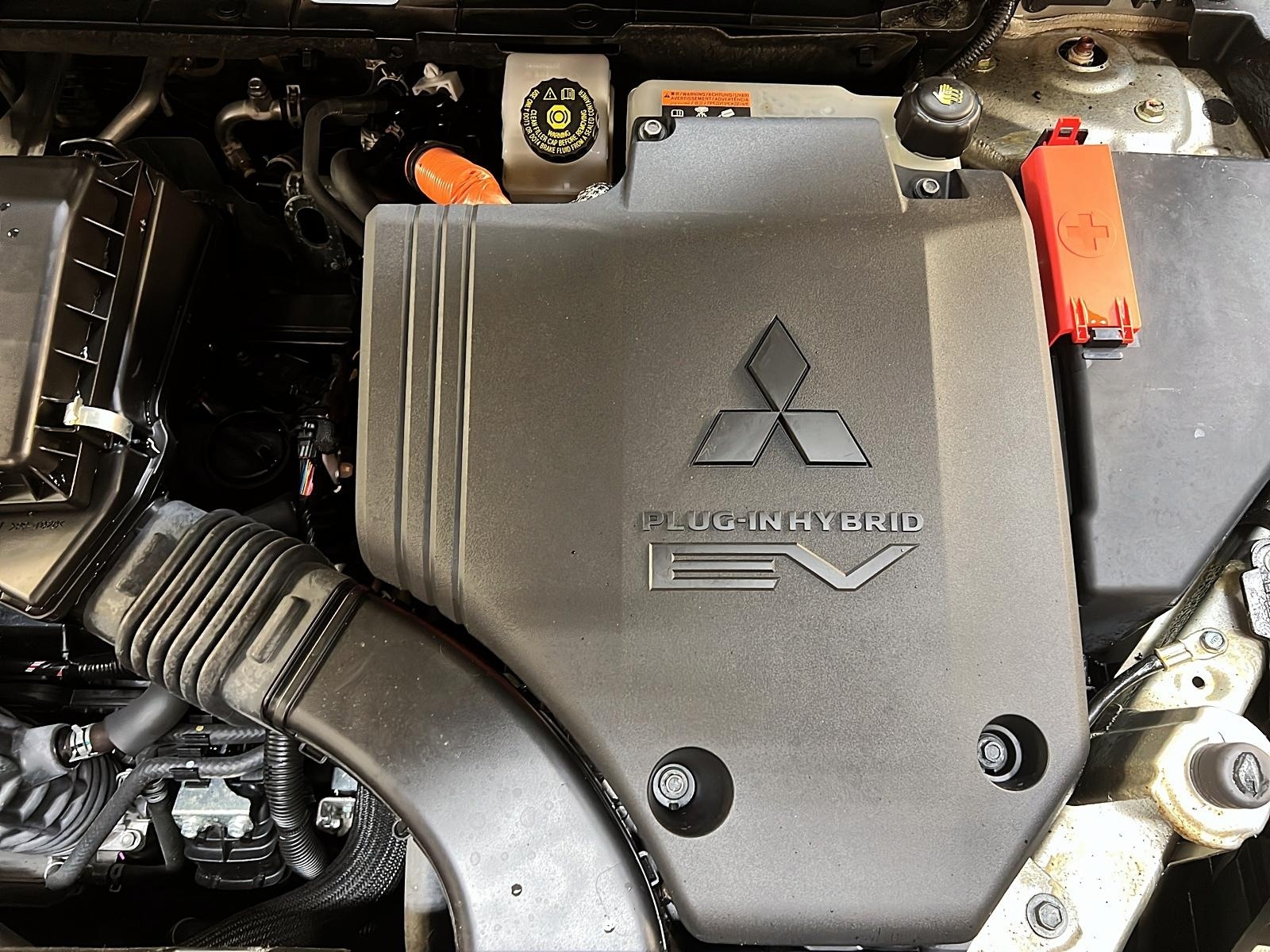 Mitsubishi Outlander GT S PHEV CUIR TOIT PANO NAV AWC 2024 - image #13