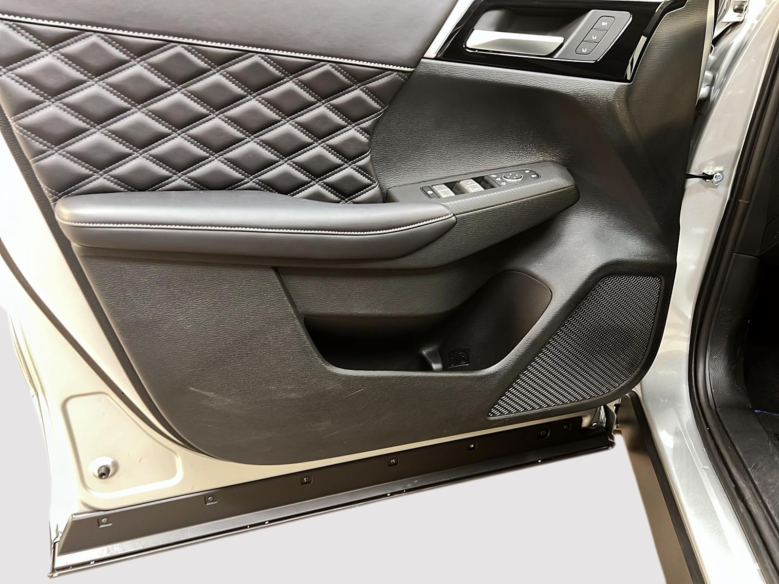 Mitsubishi Outlander 2024 - Image #27