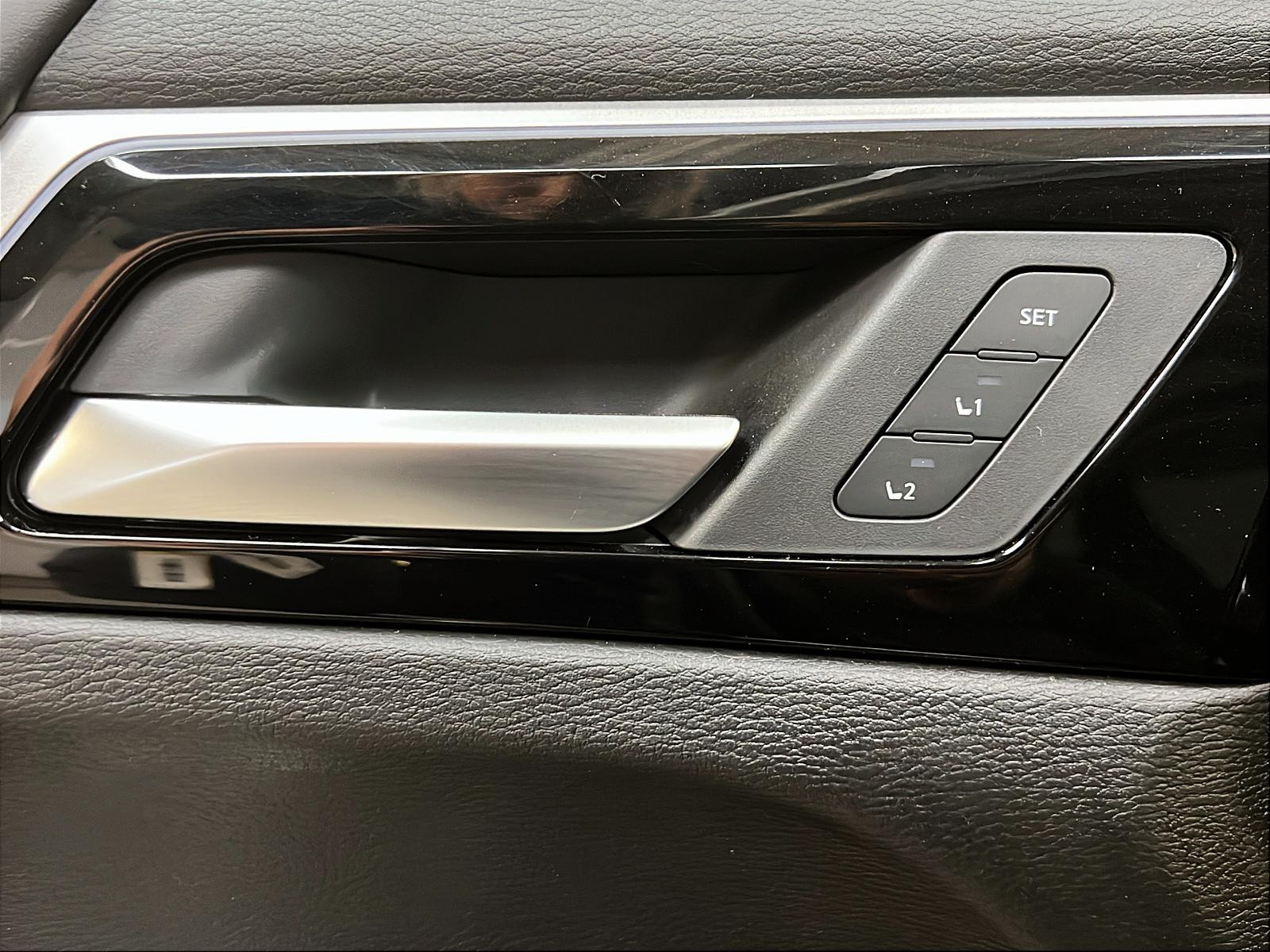 Mitsubishi Outlander GT S PHEV CUIR TOIT PANO NAV AWC 2024 - image #25