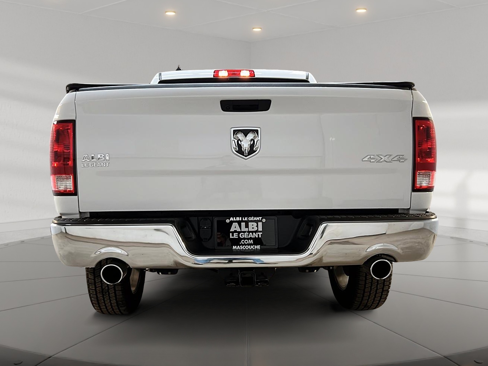 RAM 1500 Classic TRADESMAN SXT 5.7 HEMI CREW BAB 4X4 2024 - image #5