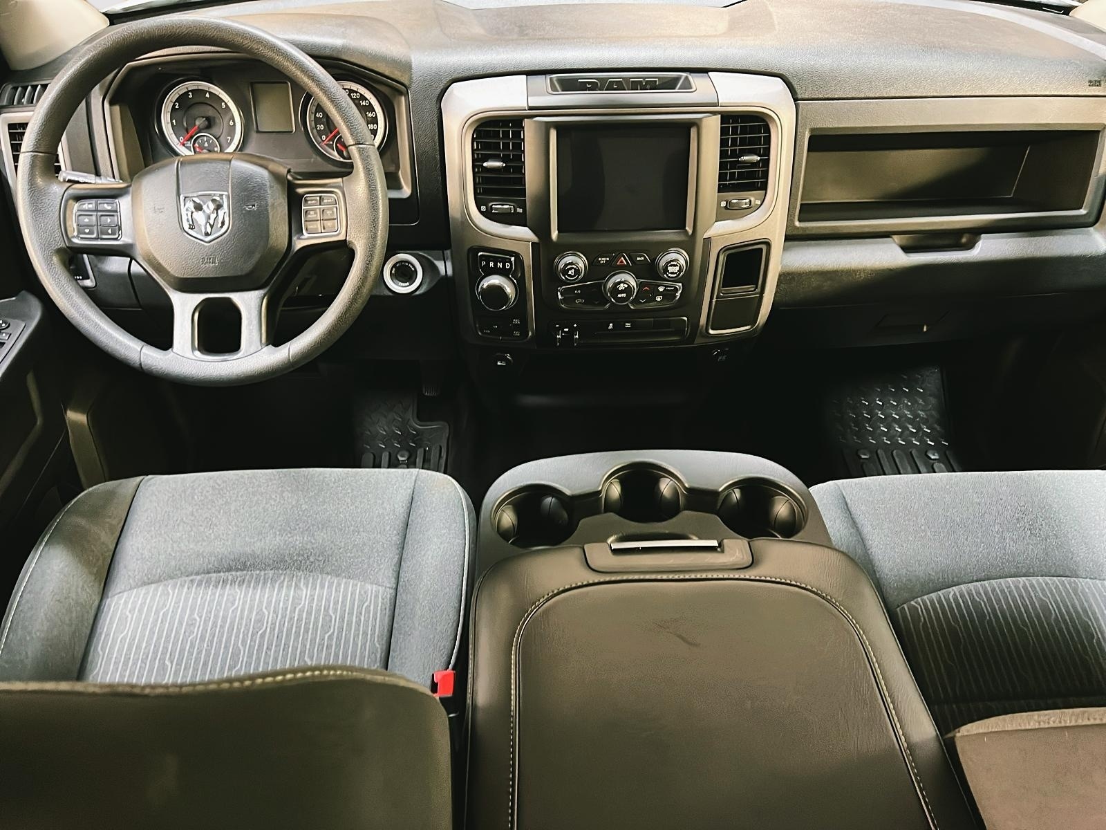 RAM 1500 Classic TRADESMAN SXT 5.7 HEMI CREW BAB 4X4 2024 - image #10