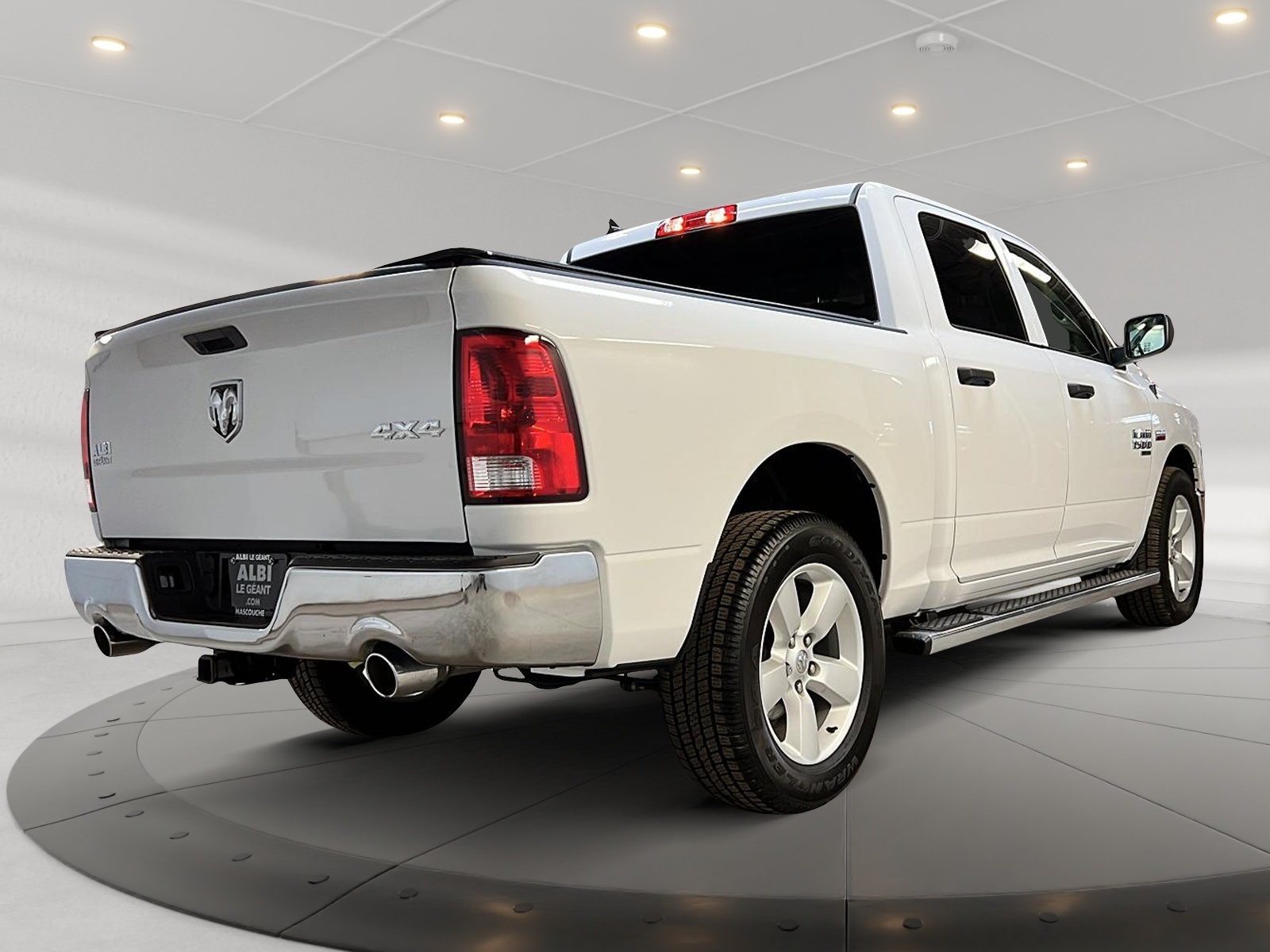 RAM 1500 Classic TRADESMAN SXT 5.7 HEMI CREW BAB 4X4 2024 - image #4