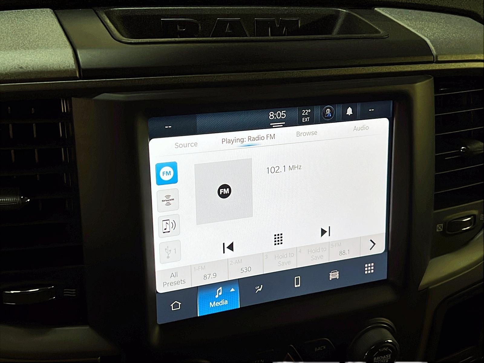 RAM 1500 Classic TRADESMAN SXT 5.7 HEMI CREW BAB 4X4 2024 - image #16