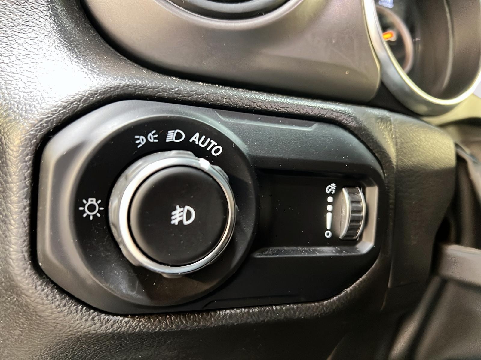 Jeep Wrangler 2023 - Image #20