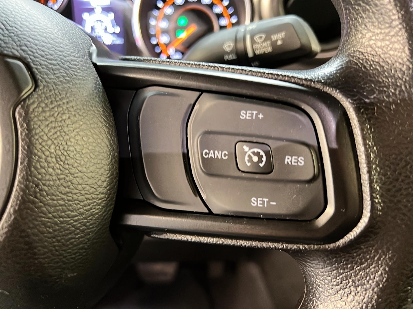 Jeep Wrangler SPORT 4X4 2023 - image #18