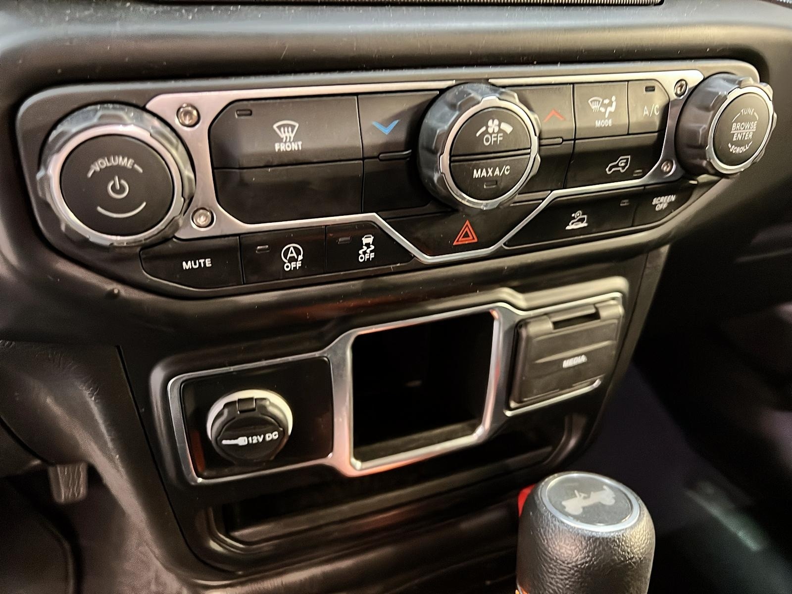 Jeep Wrangler SPORT 4X4 2023 - image #14