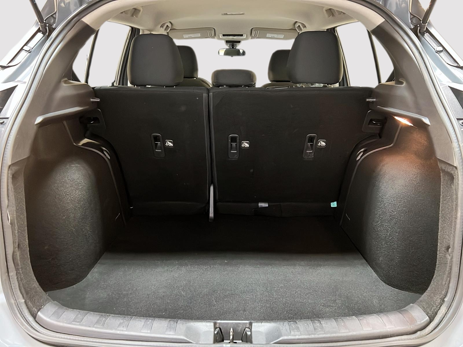 Nissan Kicks S 2023 - image #12