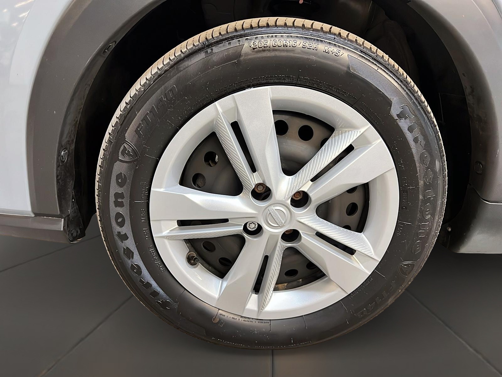 Nissan Kicks S 2023 - image #24