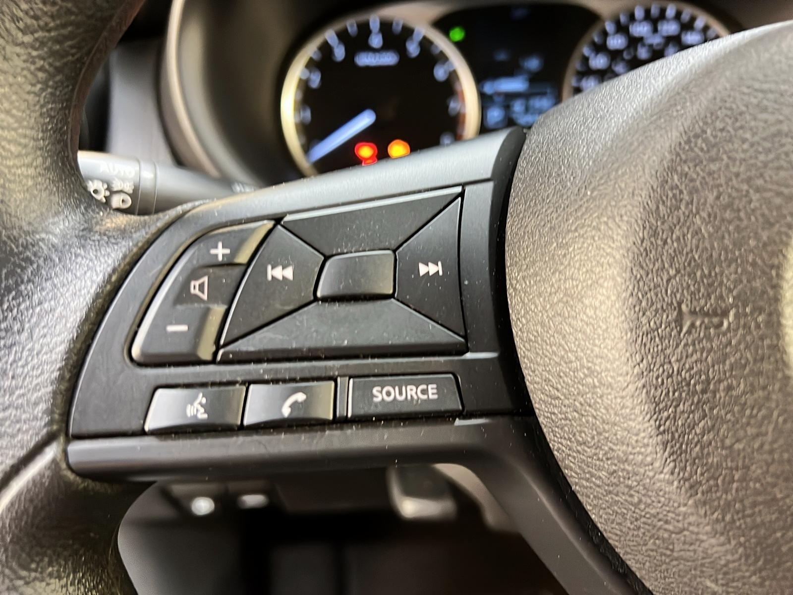 Nissan Kicks S 2023 - image #19