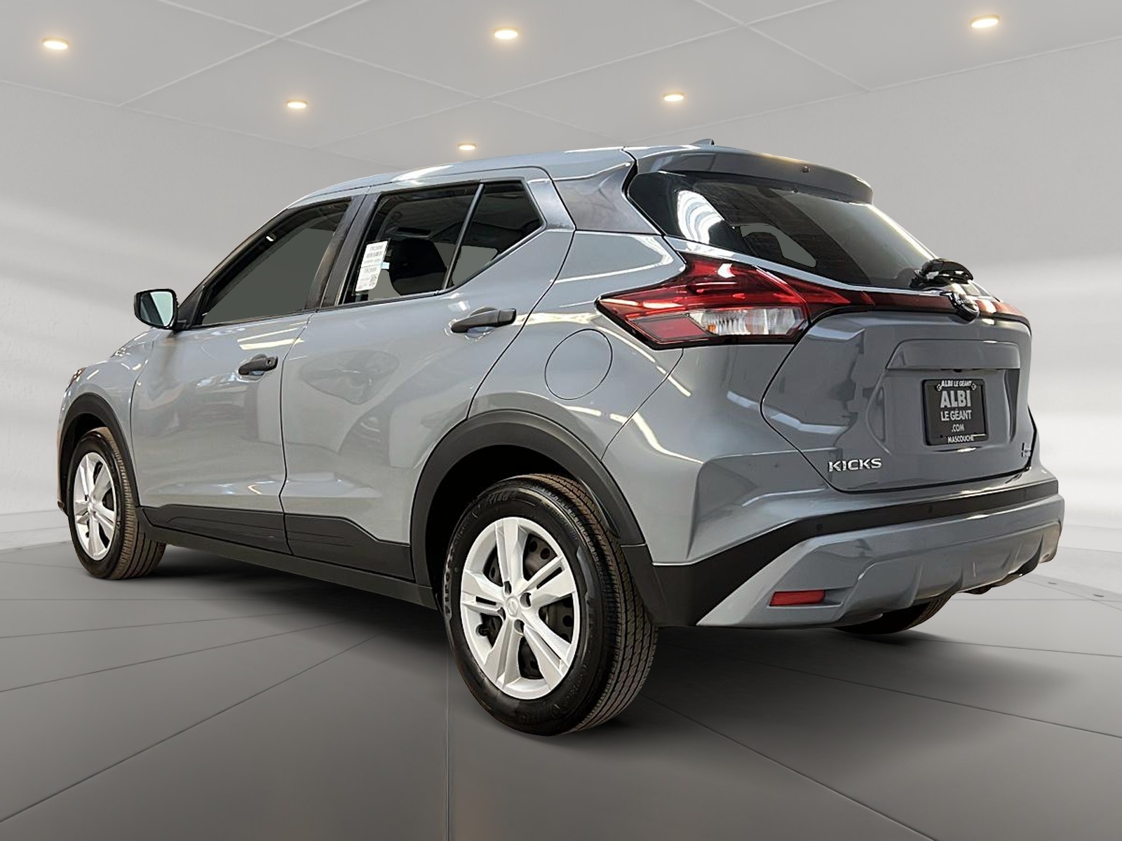 Nissan Kicks S 2023 - image #6