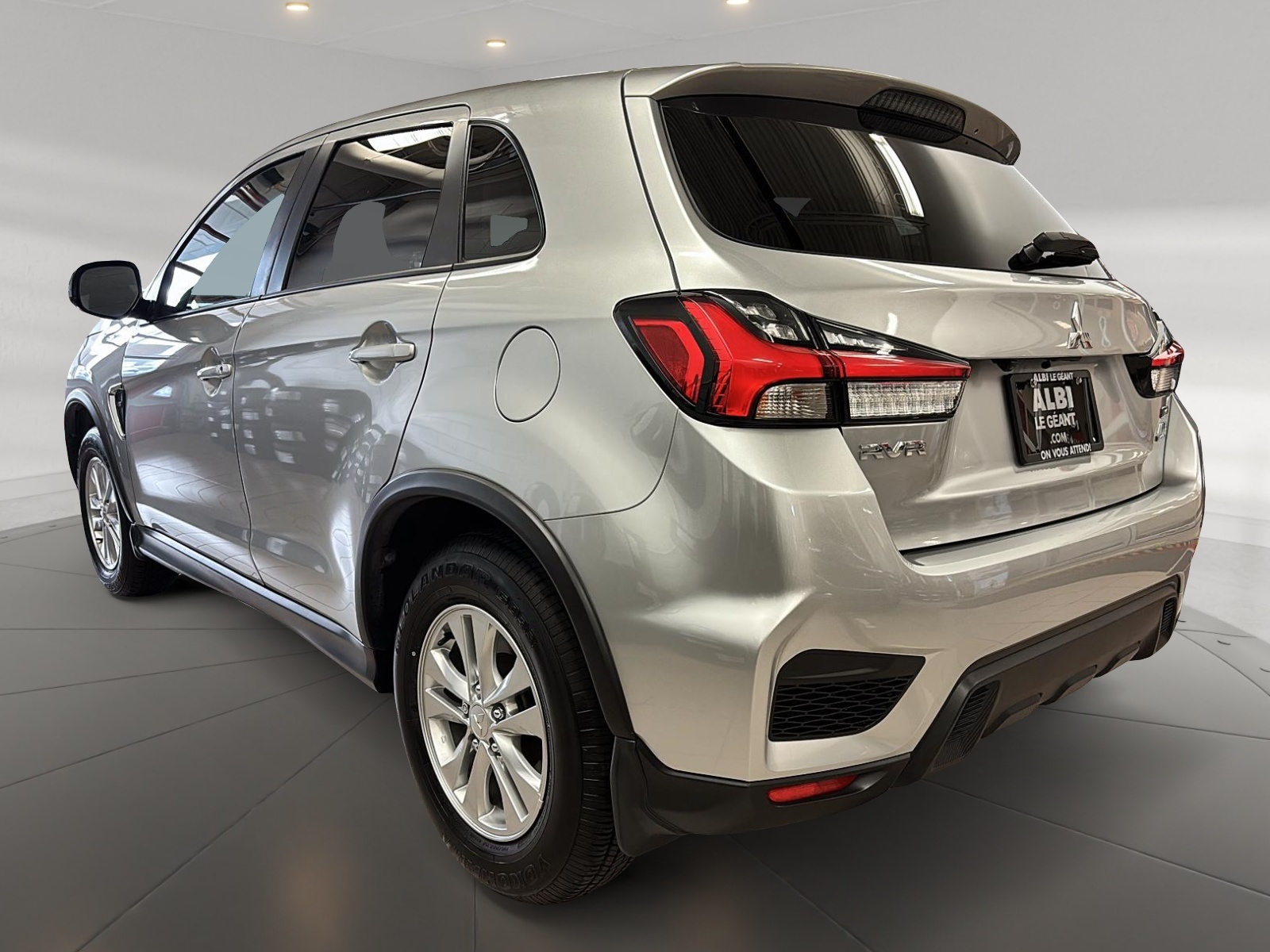 Mitsubishi RVR SE AWC 2023 - image #6