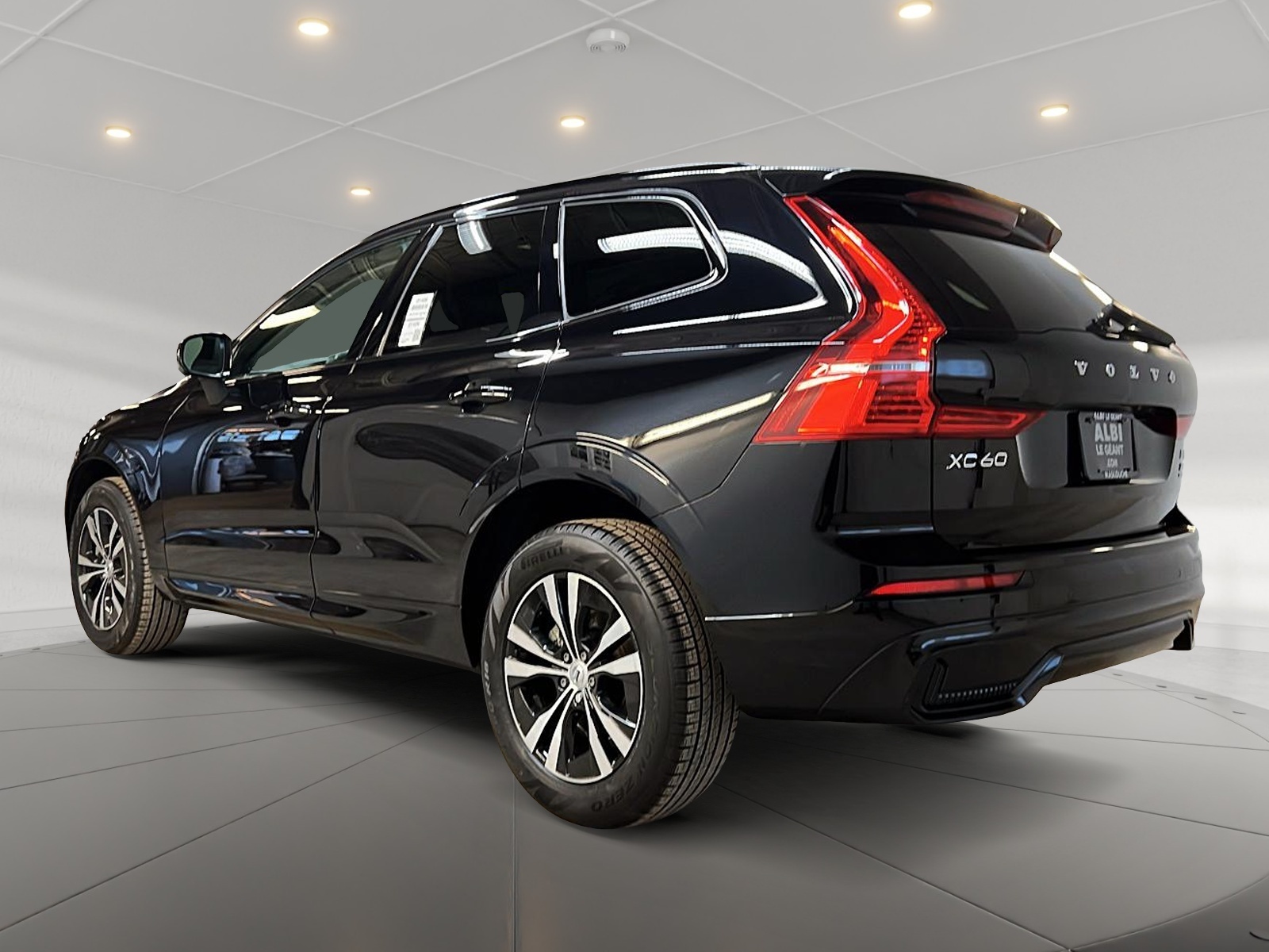 Volvo XC60 2025 - Image #6