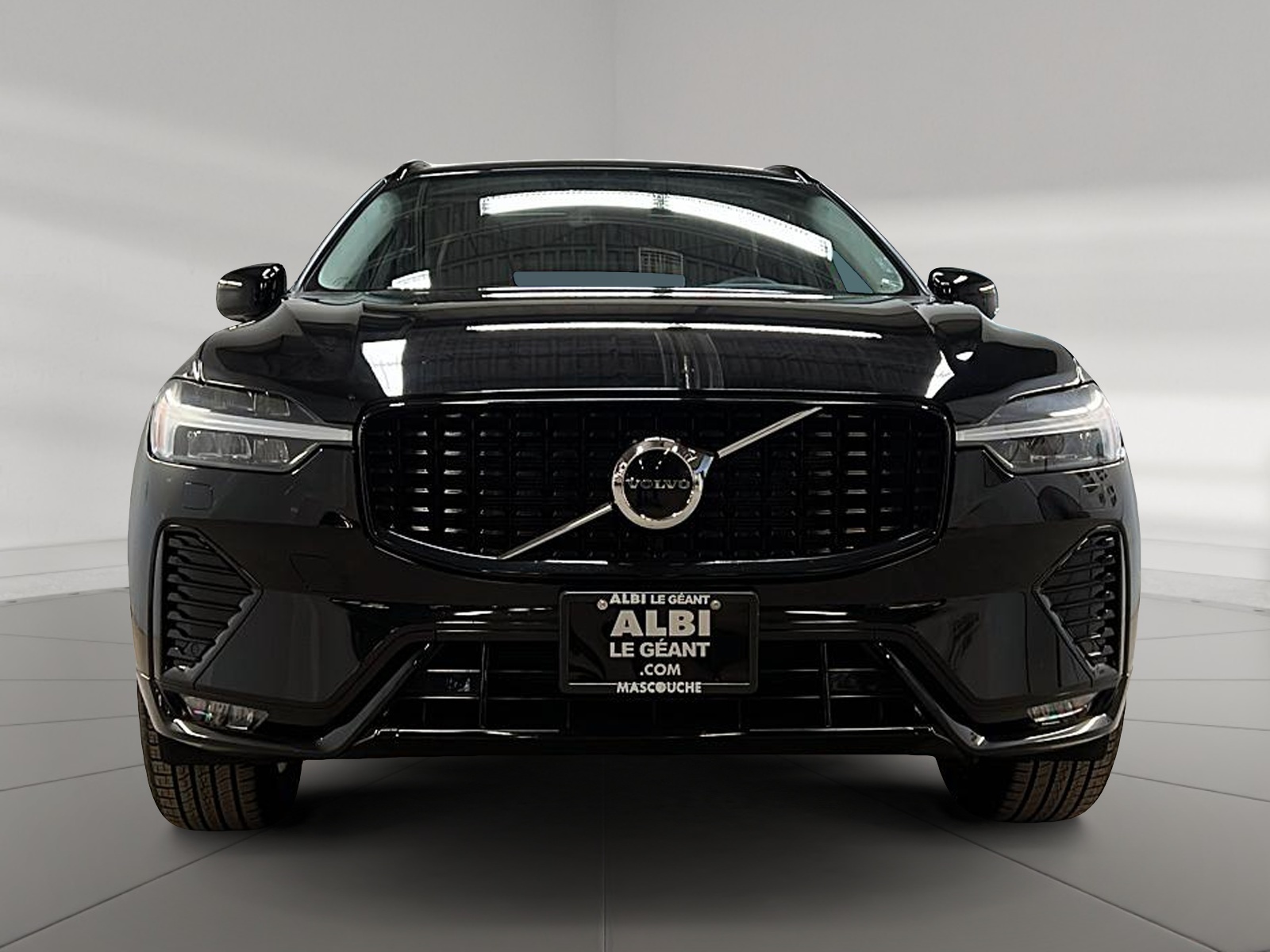 Volvo XC60 B5 CORE CUIR TOIT NAV 4RM 2025 - image #2
