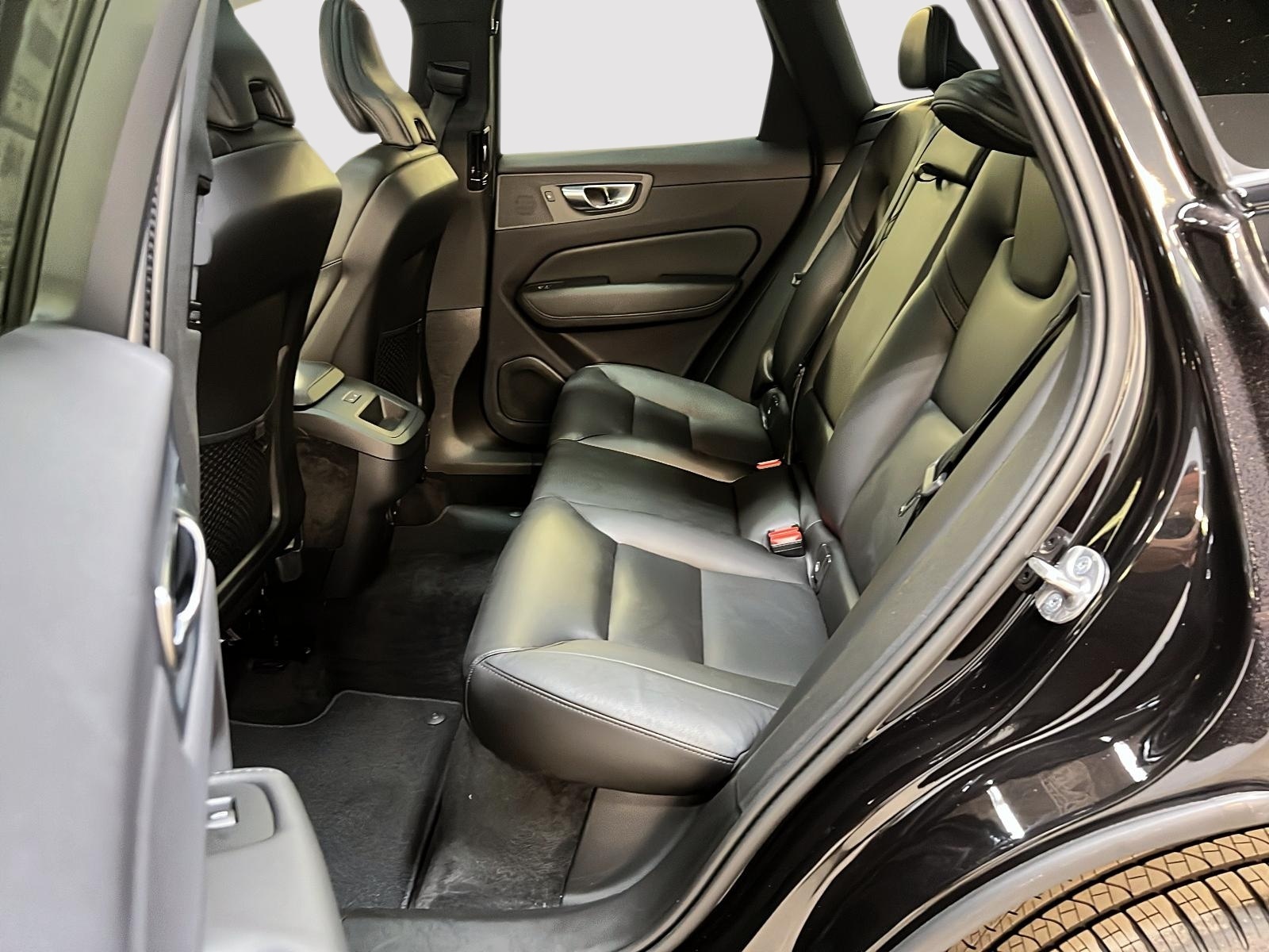 Volvo XC60 2025 - Image #10