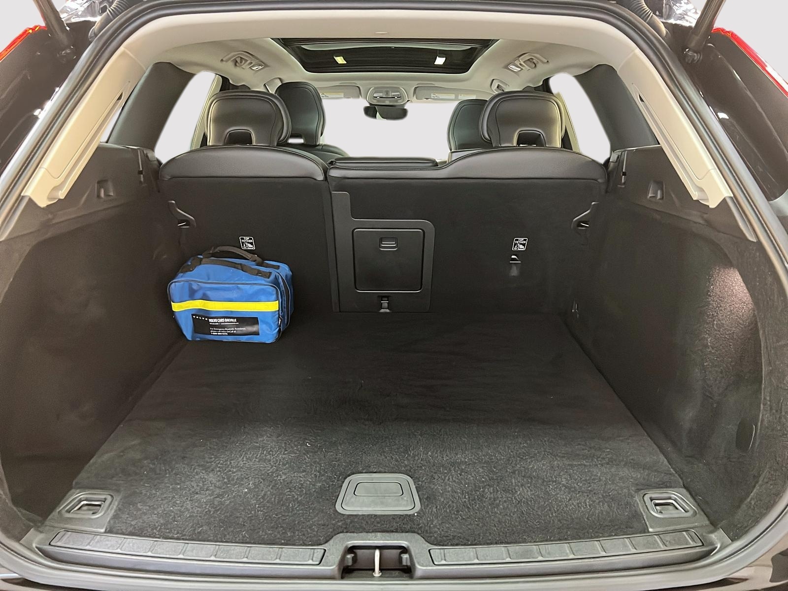 Volvo XC60 B5 CORE CUIR TOIT NAV 4RM 2025 - image #14
