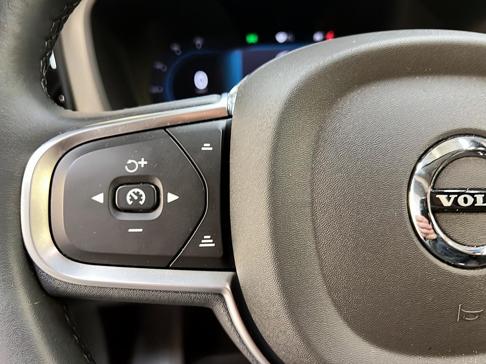 Volvo XC60 2025 - Image #24