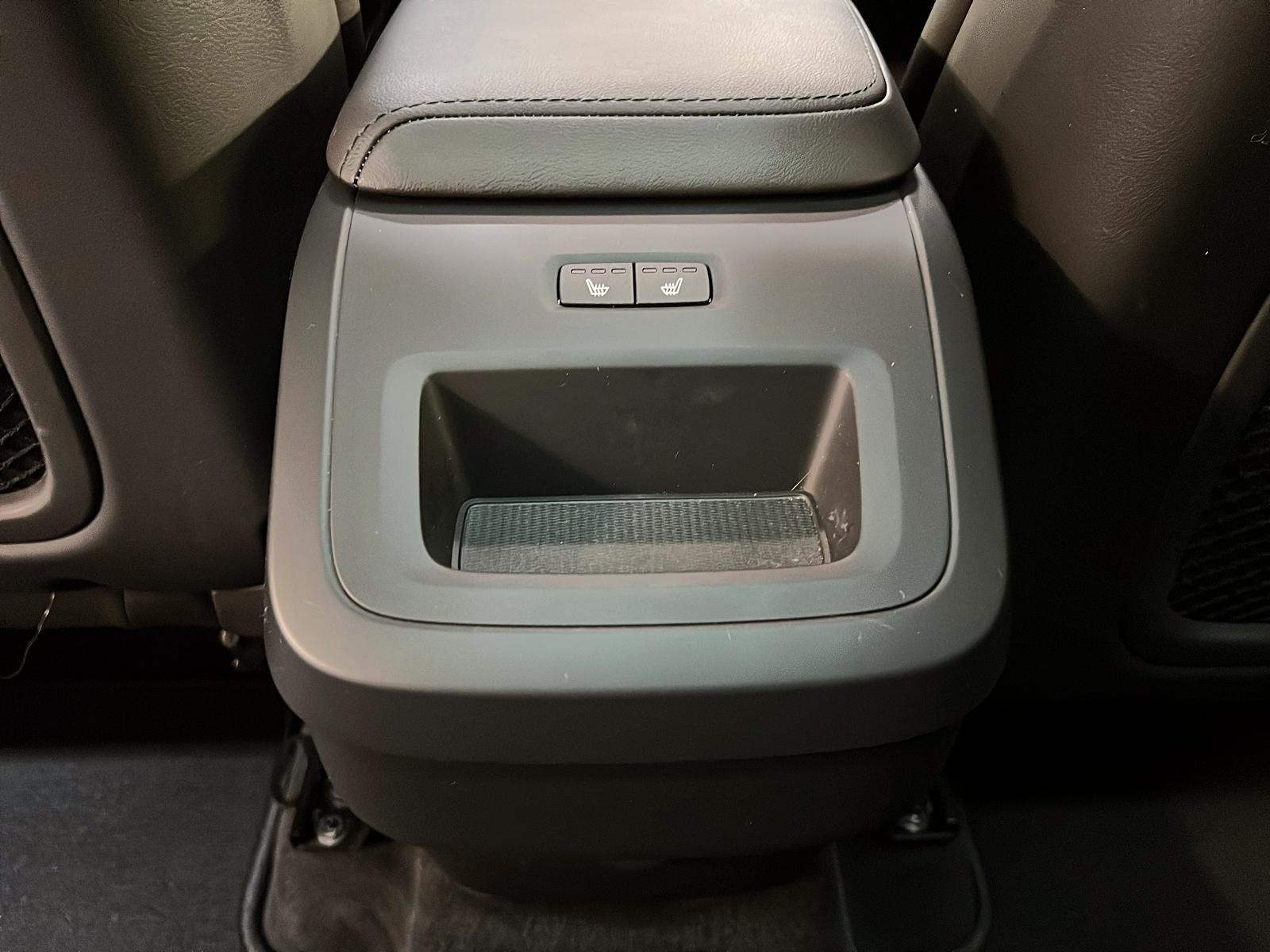 Volvo XC60 2025 - Image #12