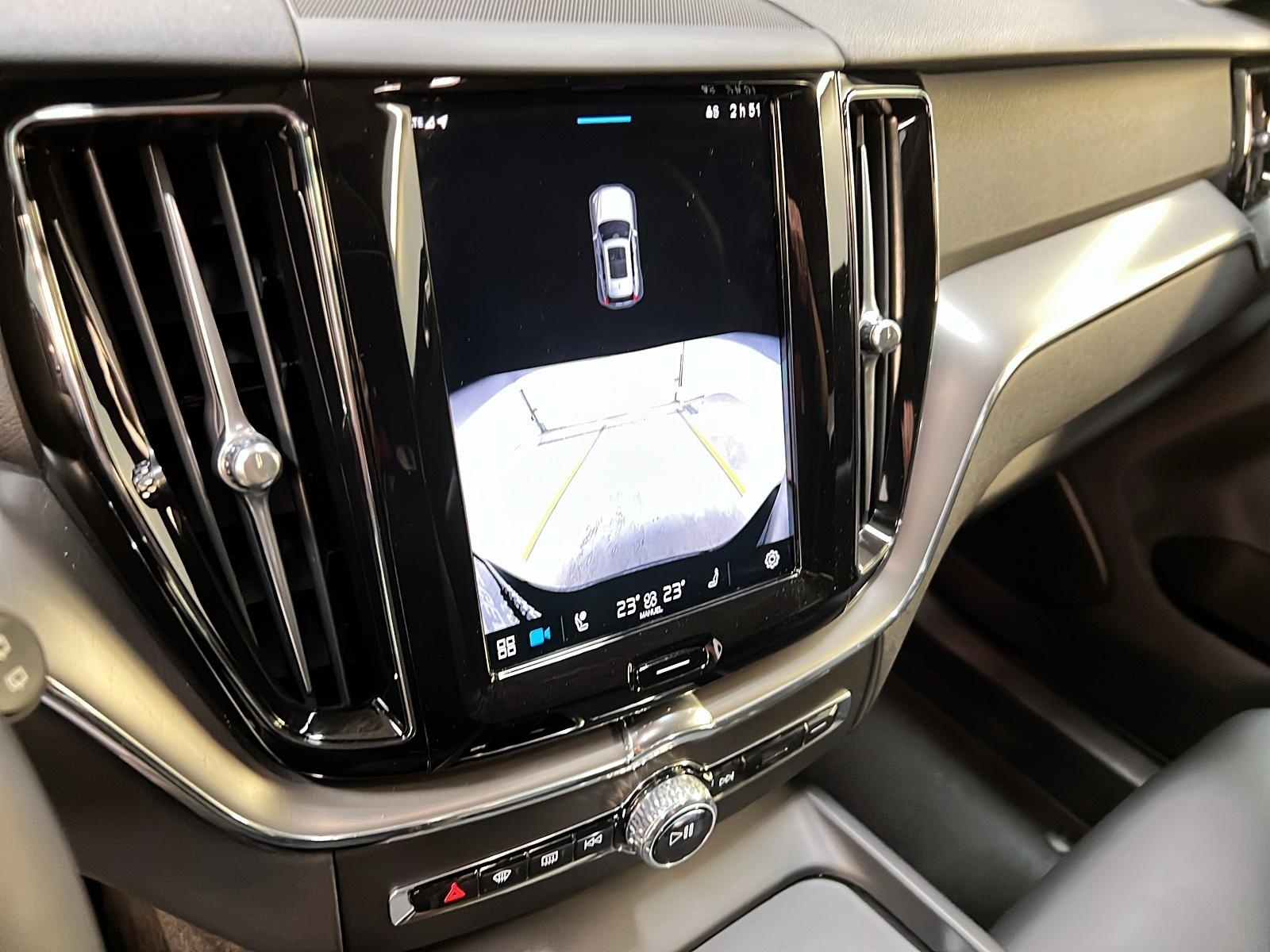 Volvo XC60 B5 CORE CUIR TOIT NAV 4RM 2025 - image #20