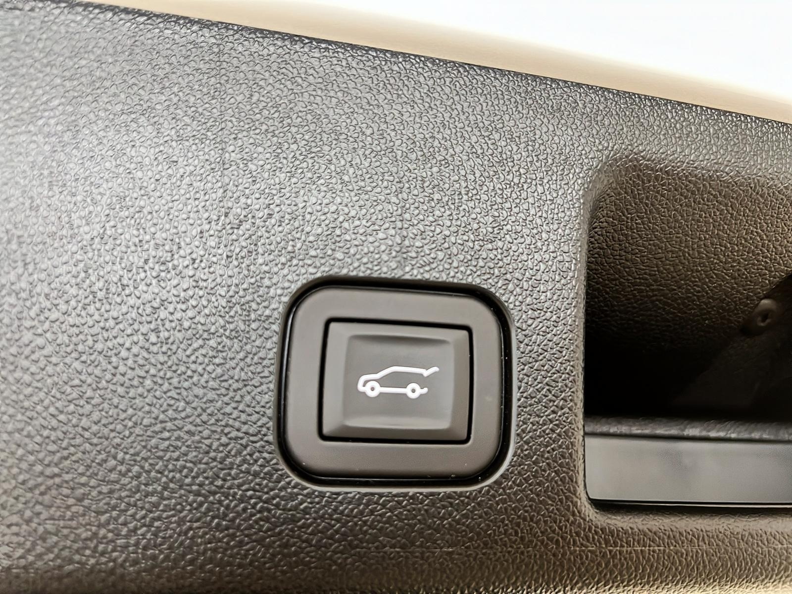 Chevrolet Equinox EV 2024 - Image #14