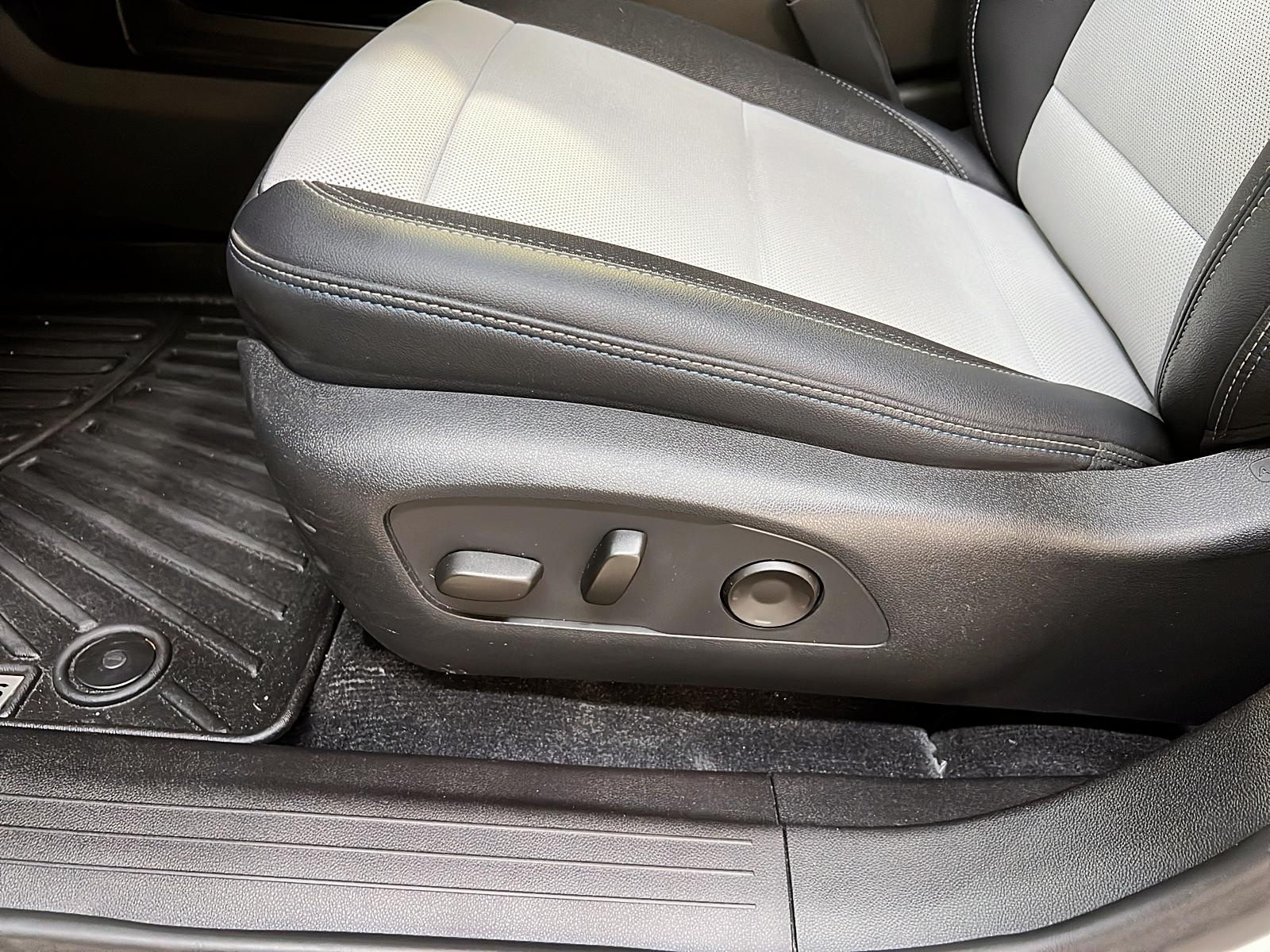 Chevrolet Equinox EV 2LT TOIT PANO NAV 2024 - image #24