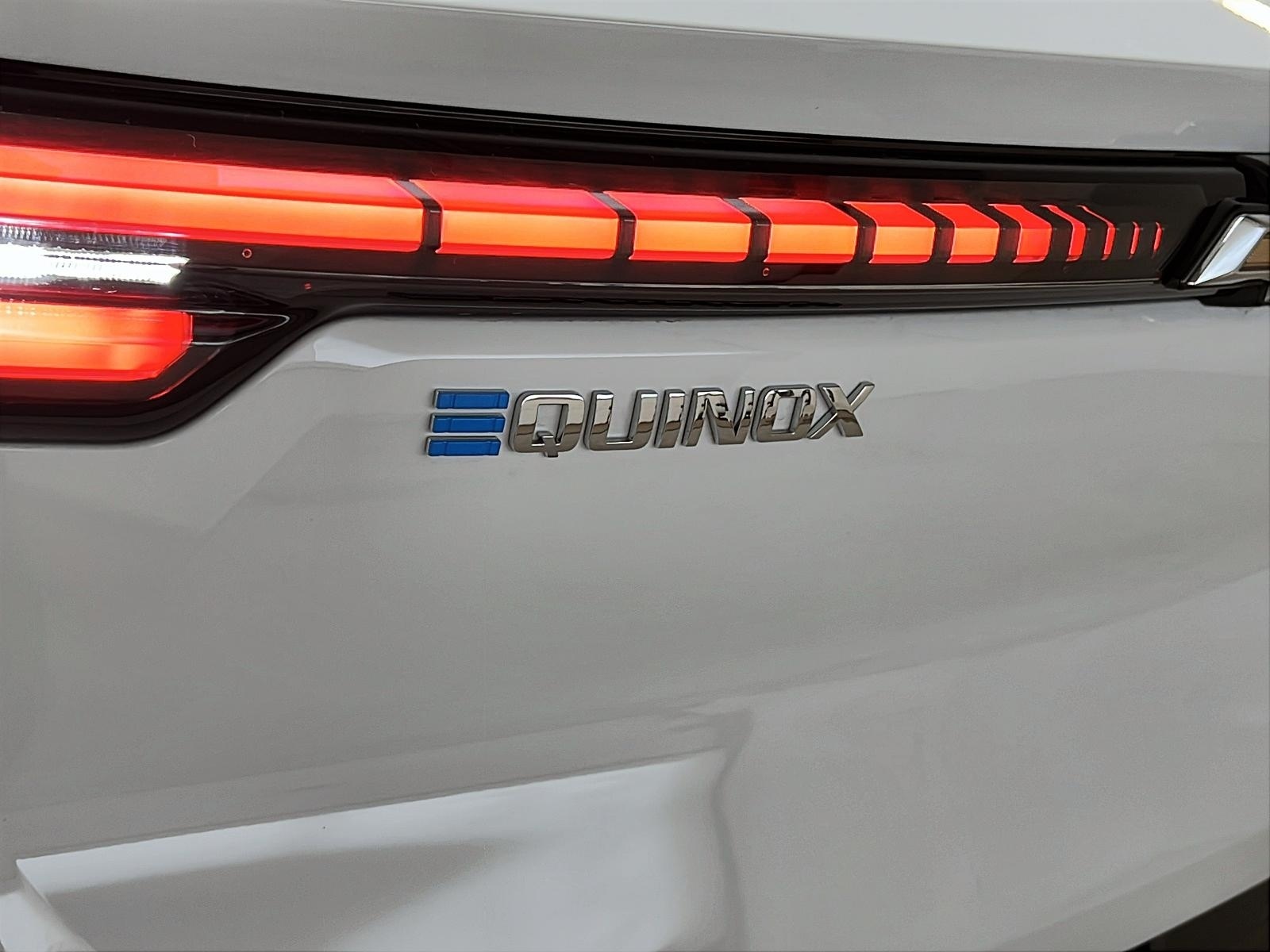 Chevrolet Equinox EV 2LT TOIT PANO NAV 2024 - image #27