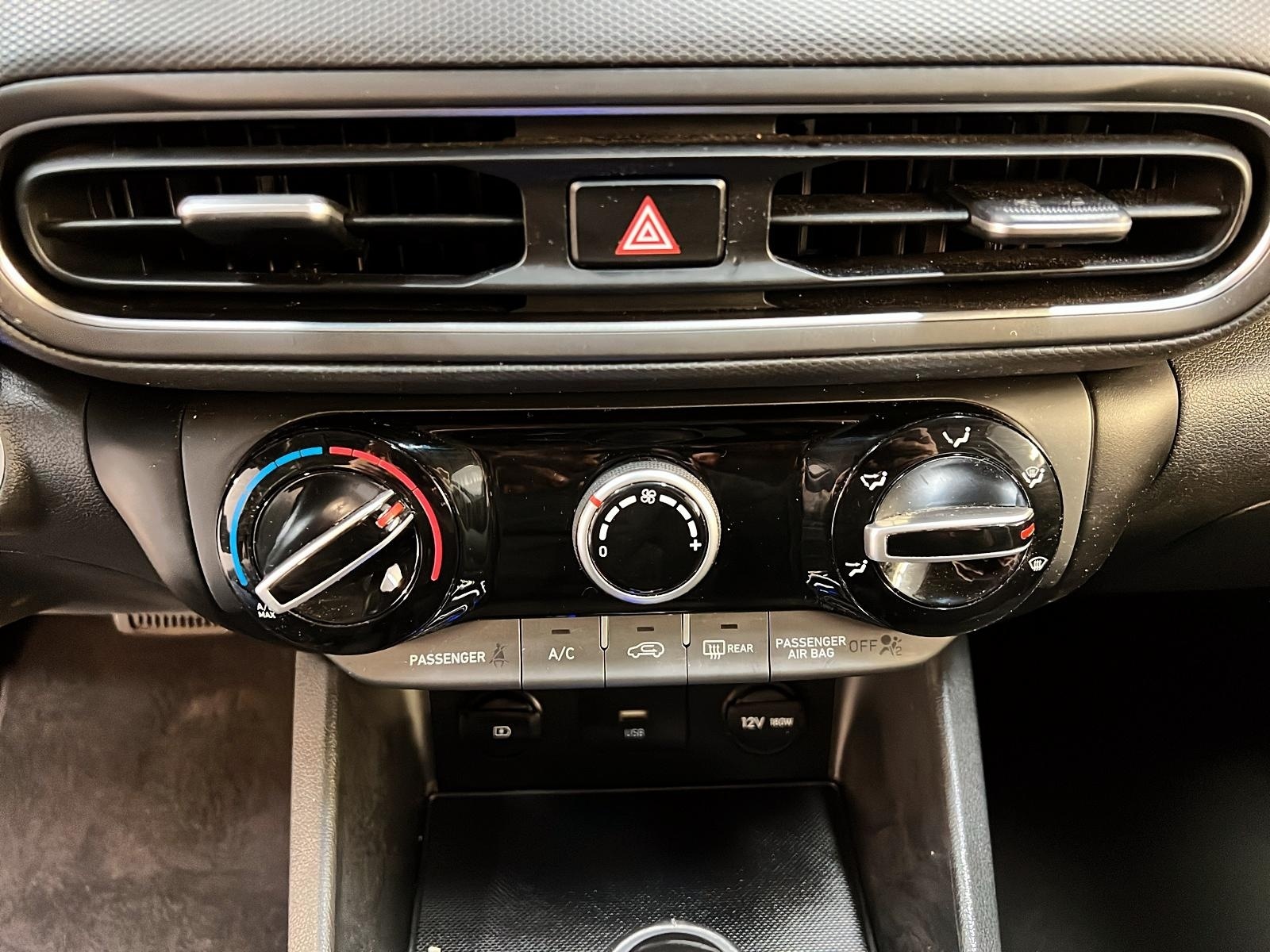 Hyundai Kona PREFERRED CUIR TOIT 4RM 2022 - image #15