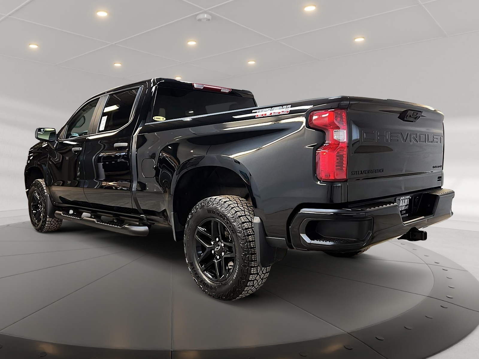Chevrolet Silverado 1500 CUSTOM TRAIL BOSS Z71 CREW CAB 4X4 2023 - image #6
