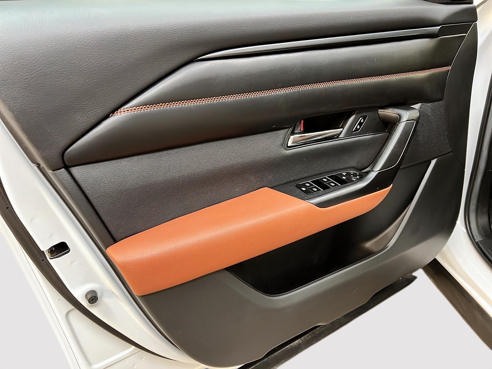 Mazda CX-50 GT CUIR TOIT PANO NAV 4RM 2025 - image #27