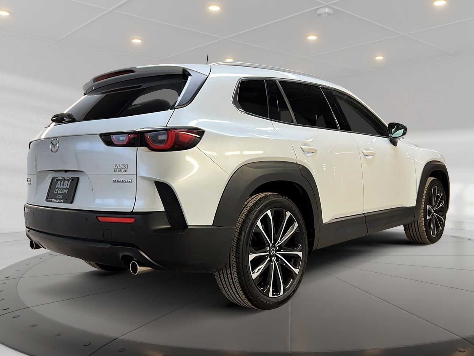 Mazda CX-50 GT CUIR TOIT PANO NAV 4RM 2025 - image #4