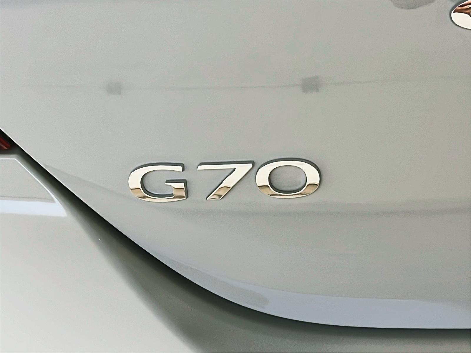 Genesis G70 SPORT 3.3T CUIR TOIT NAV 4RM 2023 - image #31