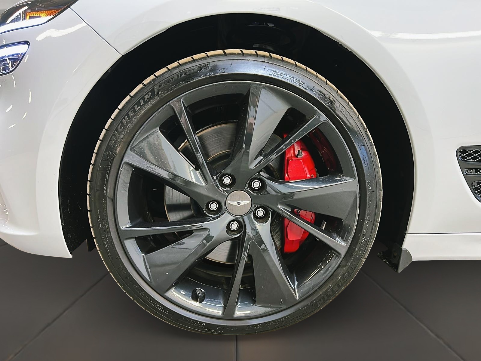 Genesis G70 2023 - Image #33