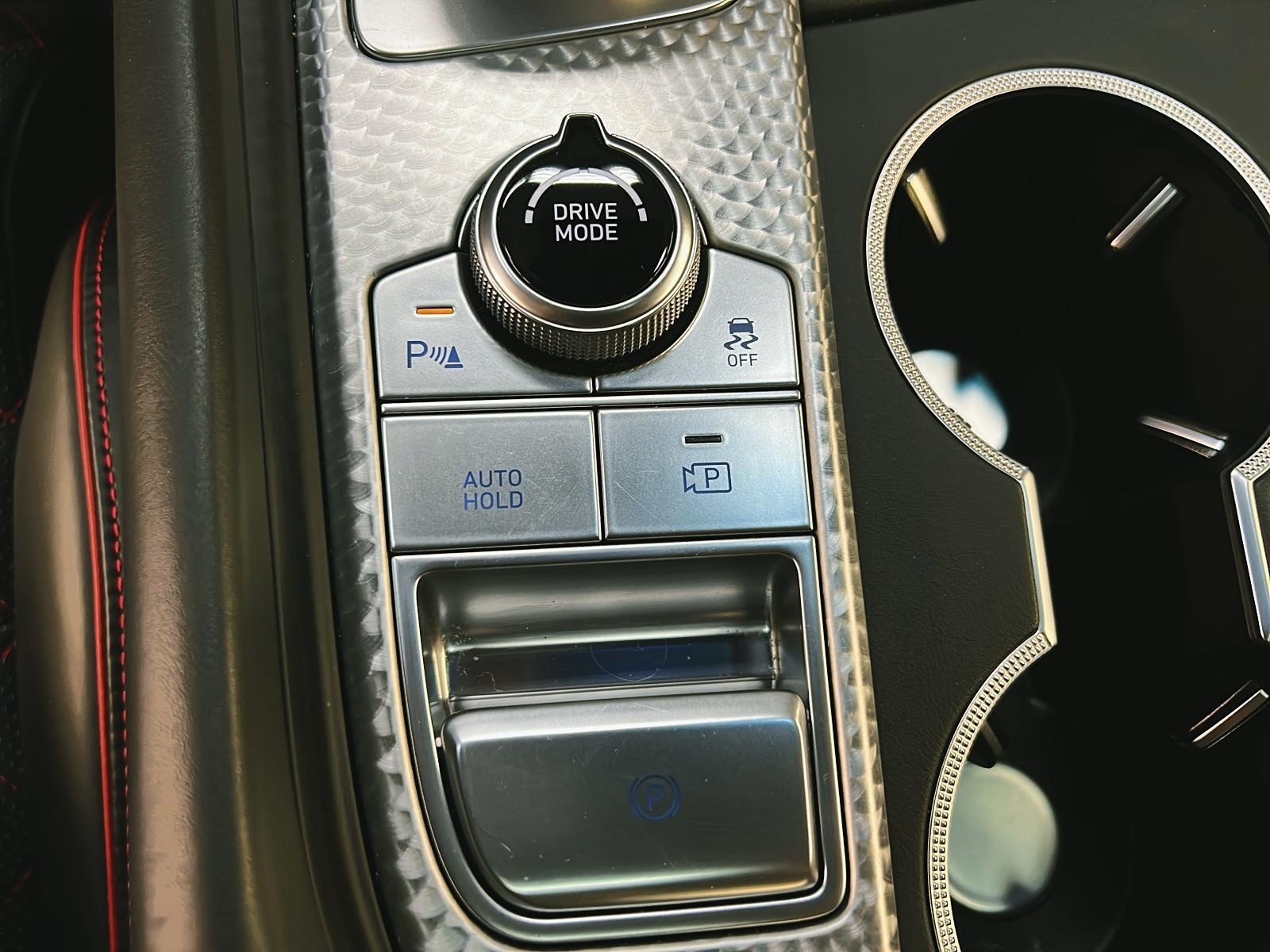 Genesis G70 2023 - Image #17