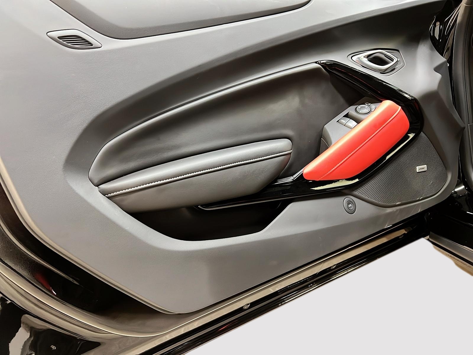 Chevrolet Camaro 2023 - Image #21