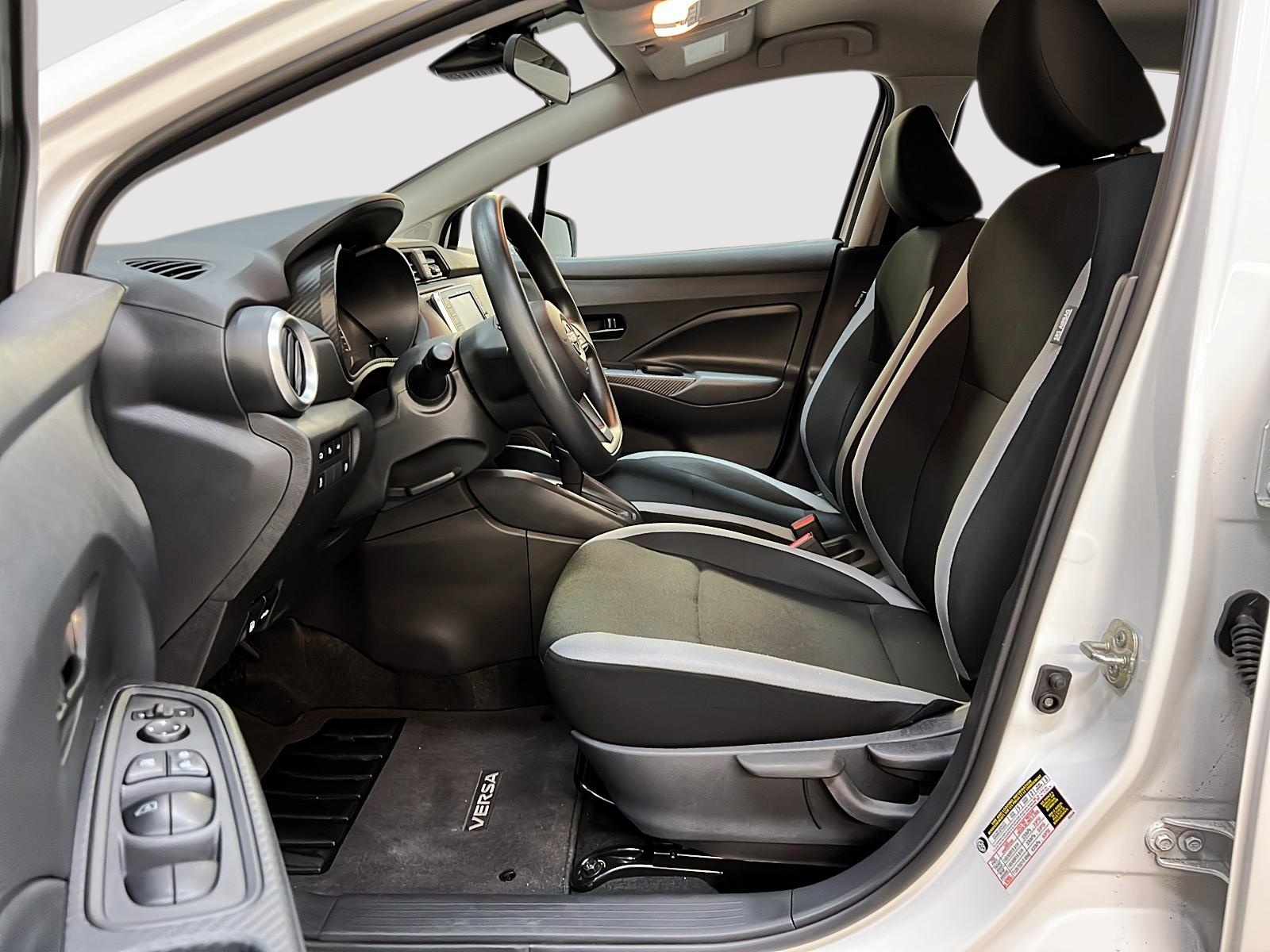 Nissan Versa S 2025 — photo 7