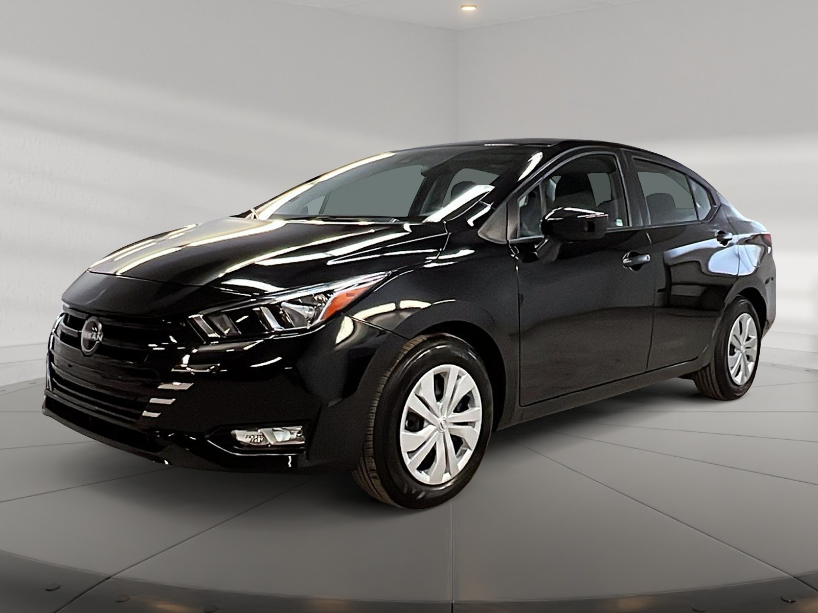 Nissan Versa S 2025