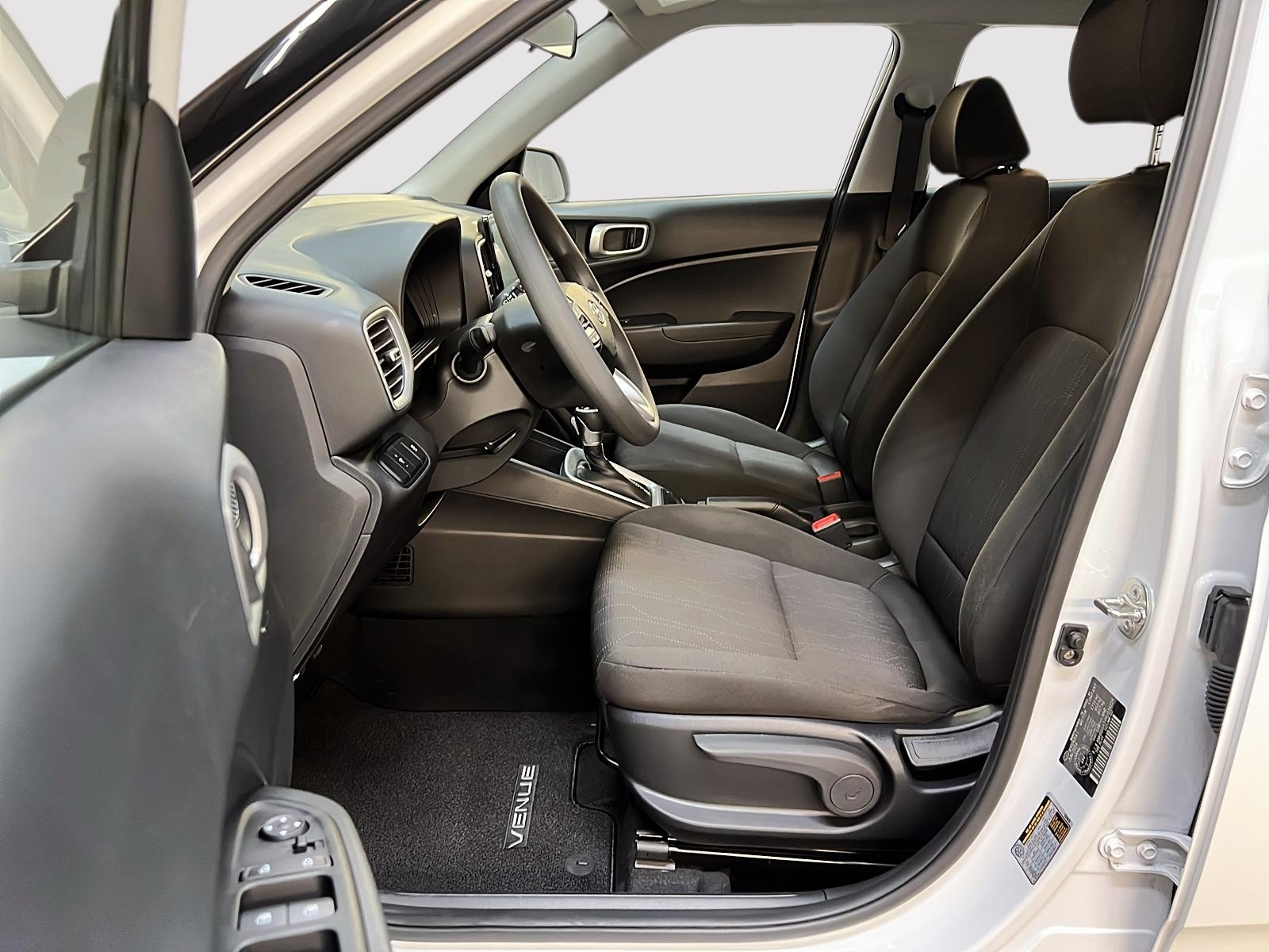 Hyundai Venue ESSENTIEL 2024 - image #7