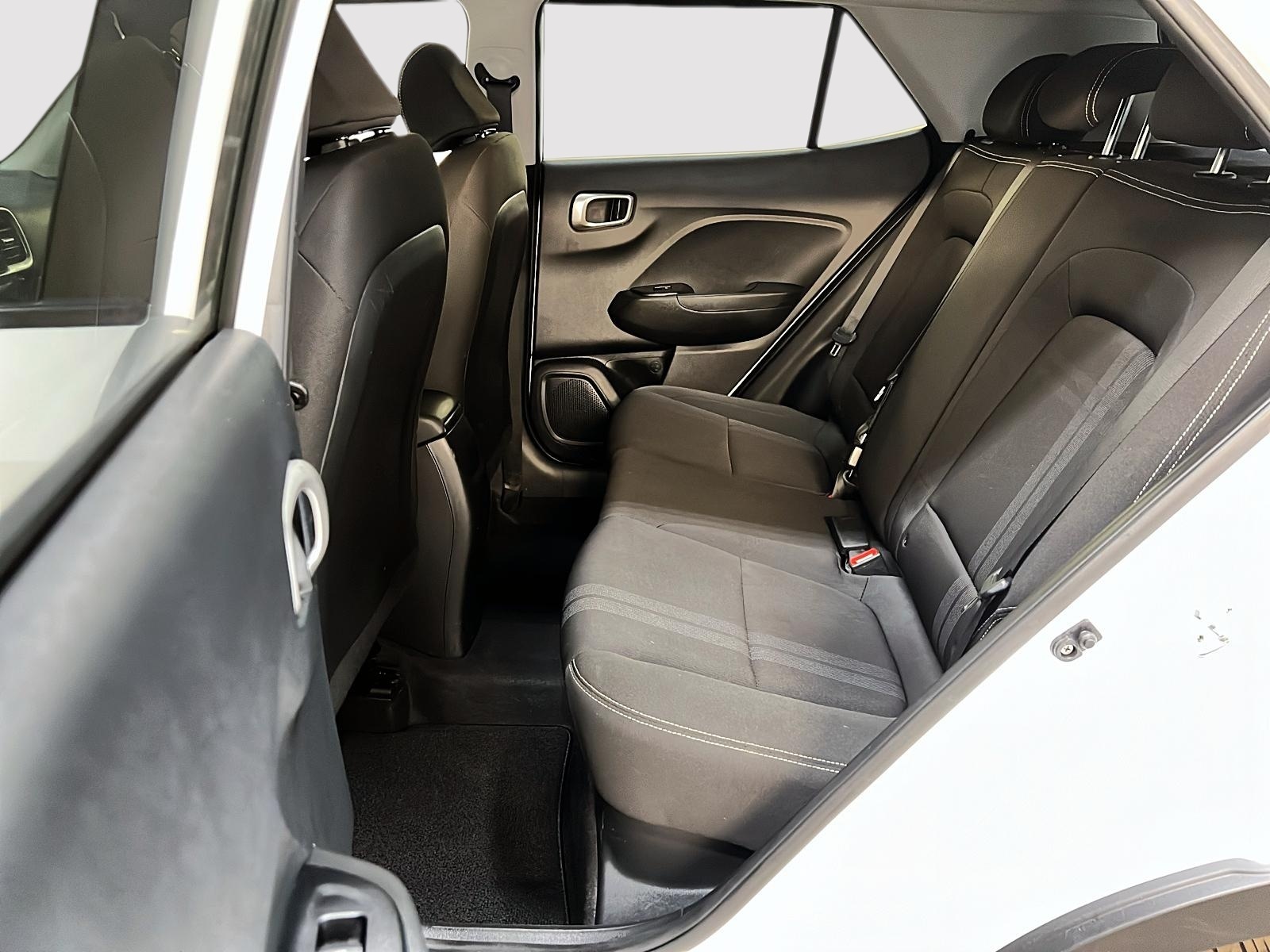 Hyundai Venue PREFERRED 2022 - image #9