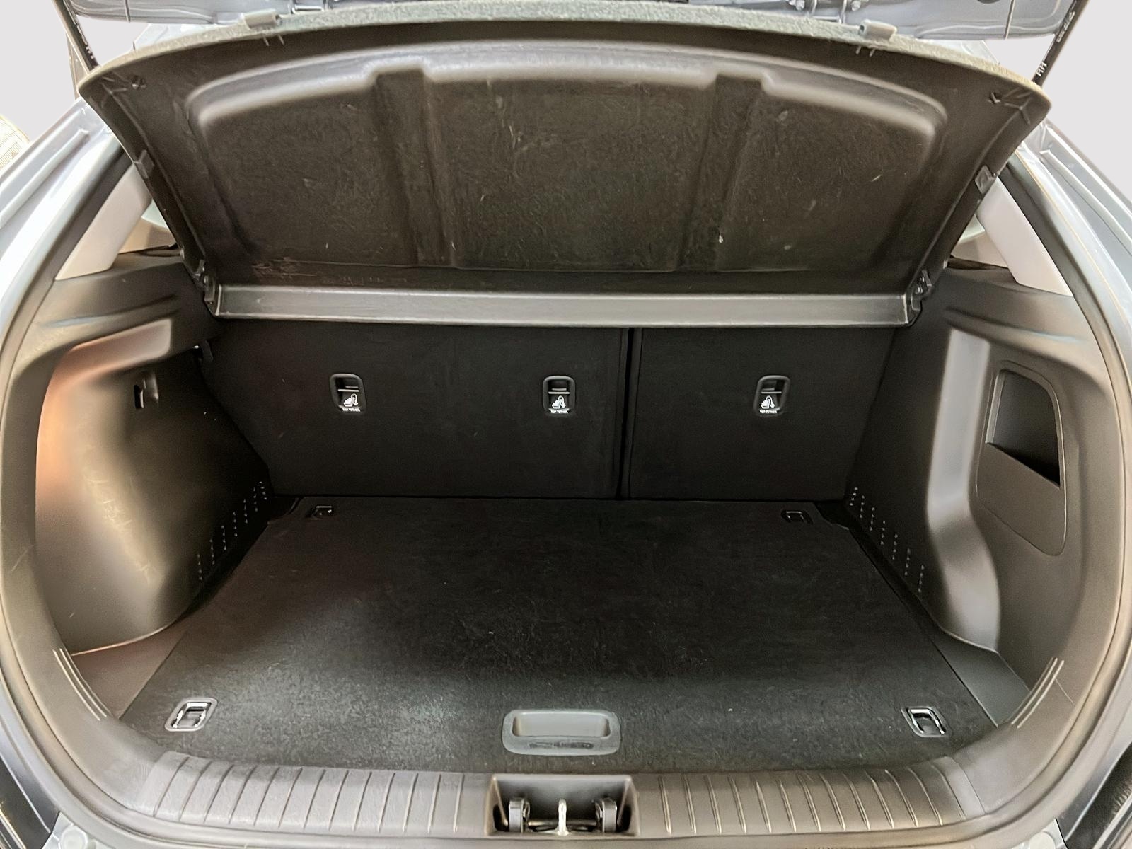 Hyundai Kona EV PREFERRED NAV 2023 - image #12
