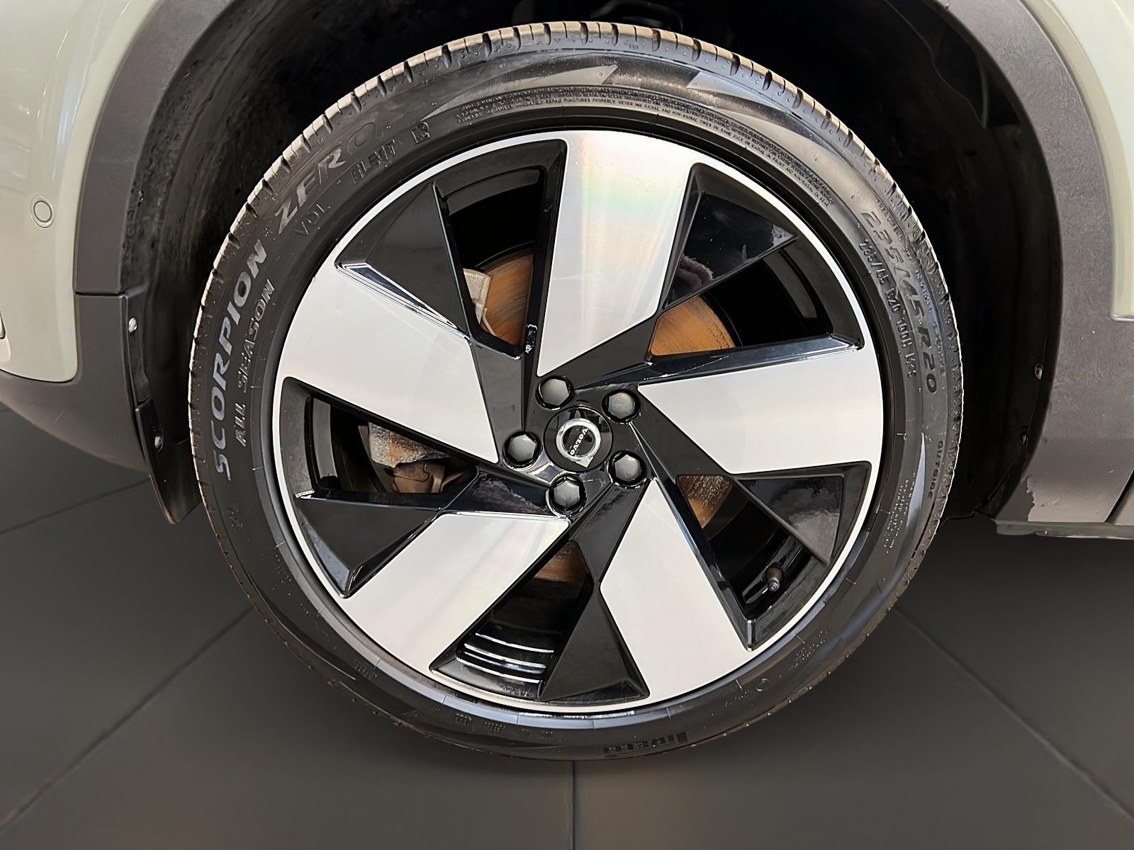 Volvo XC40 TWIN RECHARGE PLUS TOIT PANO NAV 4RM 2023 - image #30