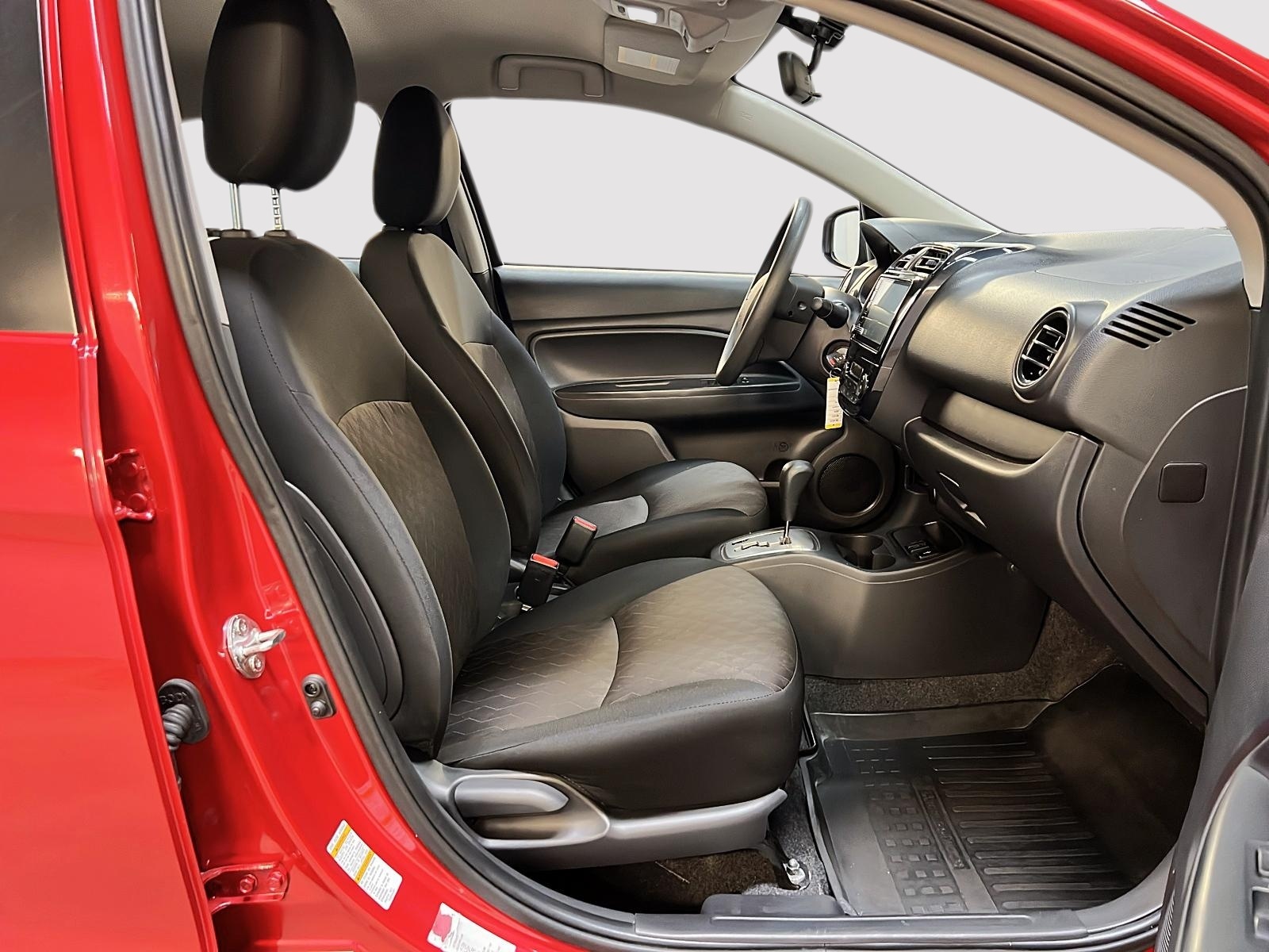 Mitsubishi Mirage ES 2024 - image #8